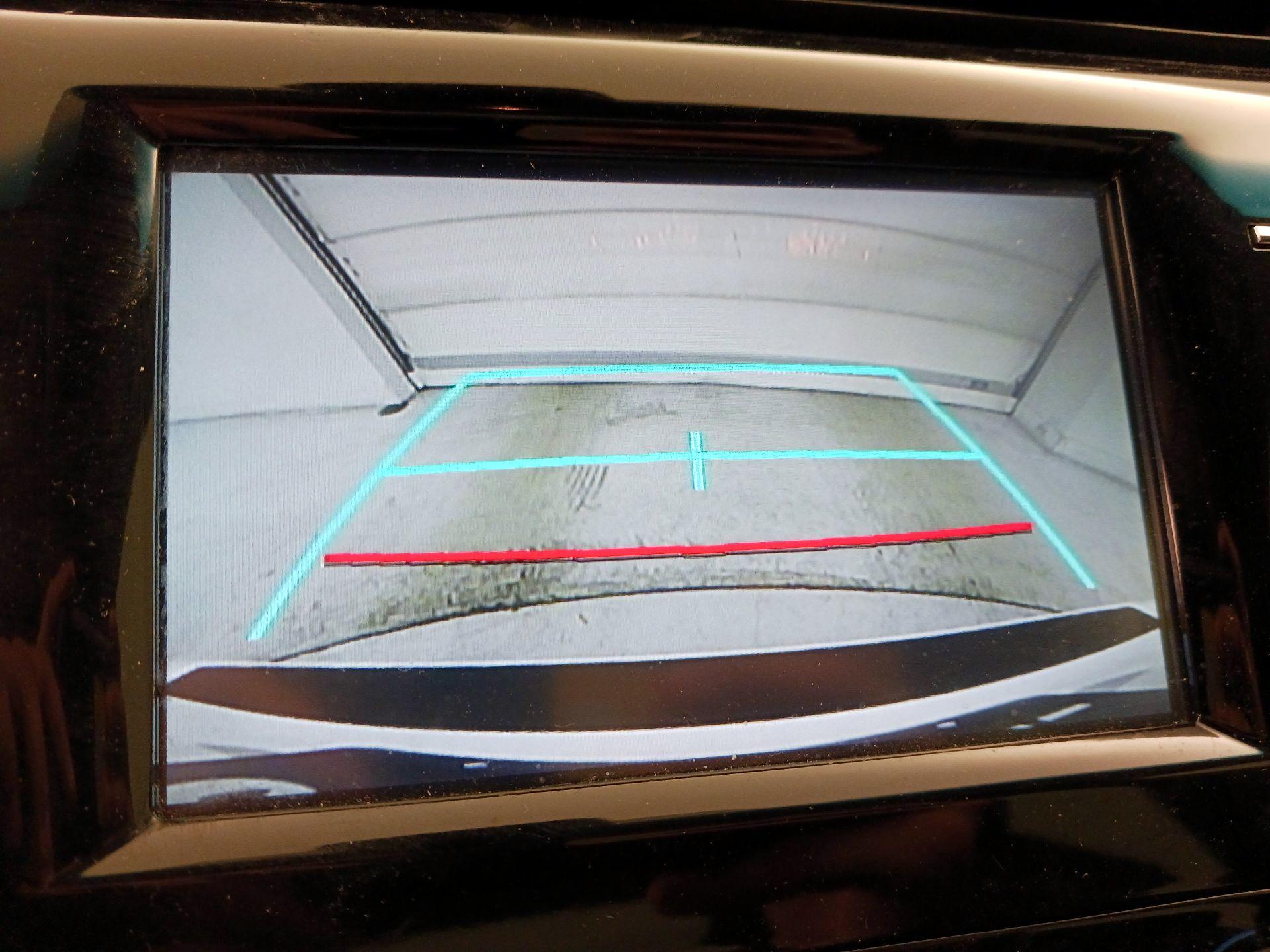 Thumbnail: 2019 Toyota Camry - 15