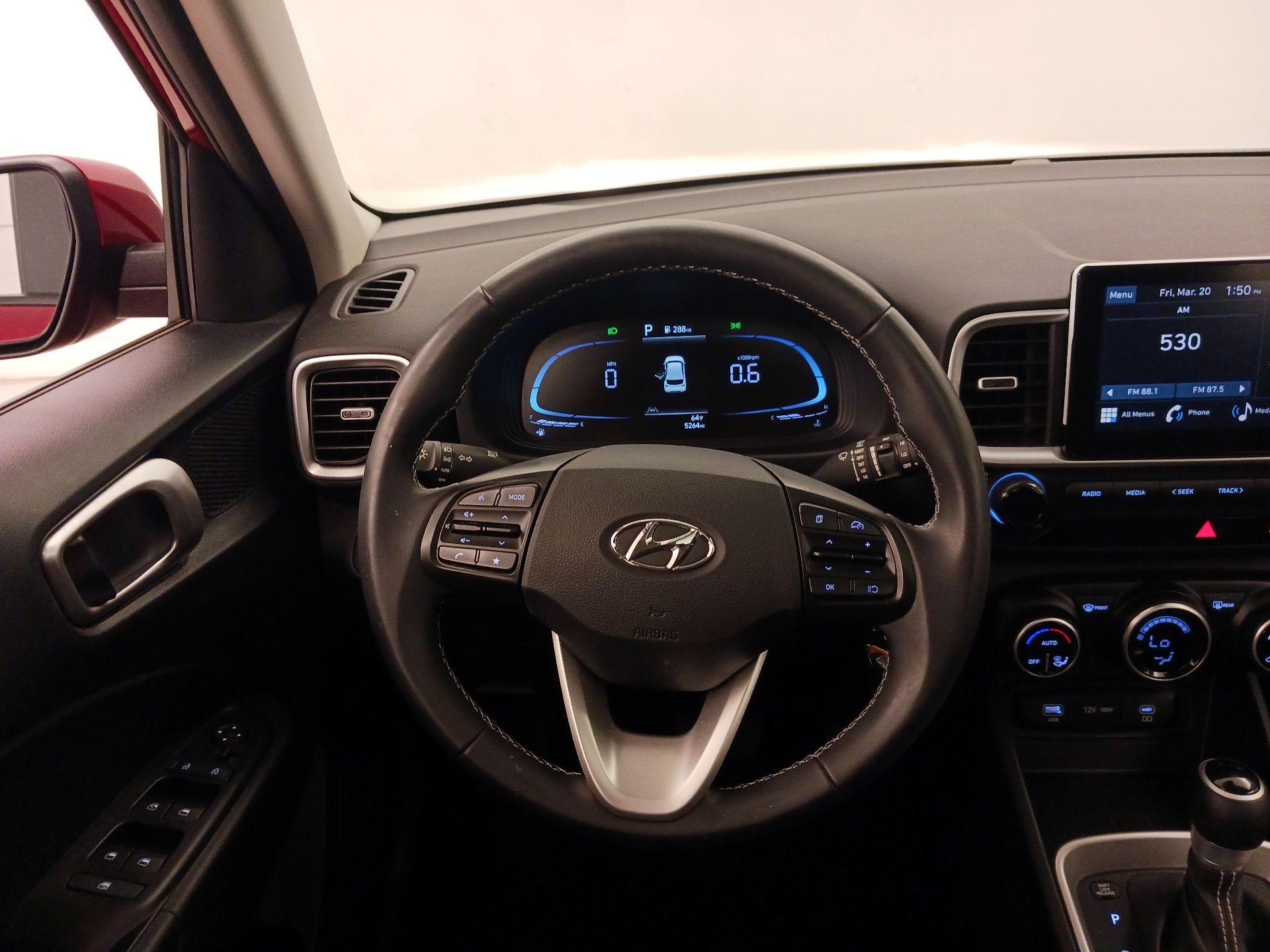 Thumbnail: 2023 Hyundai Venue - 10