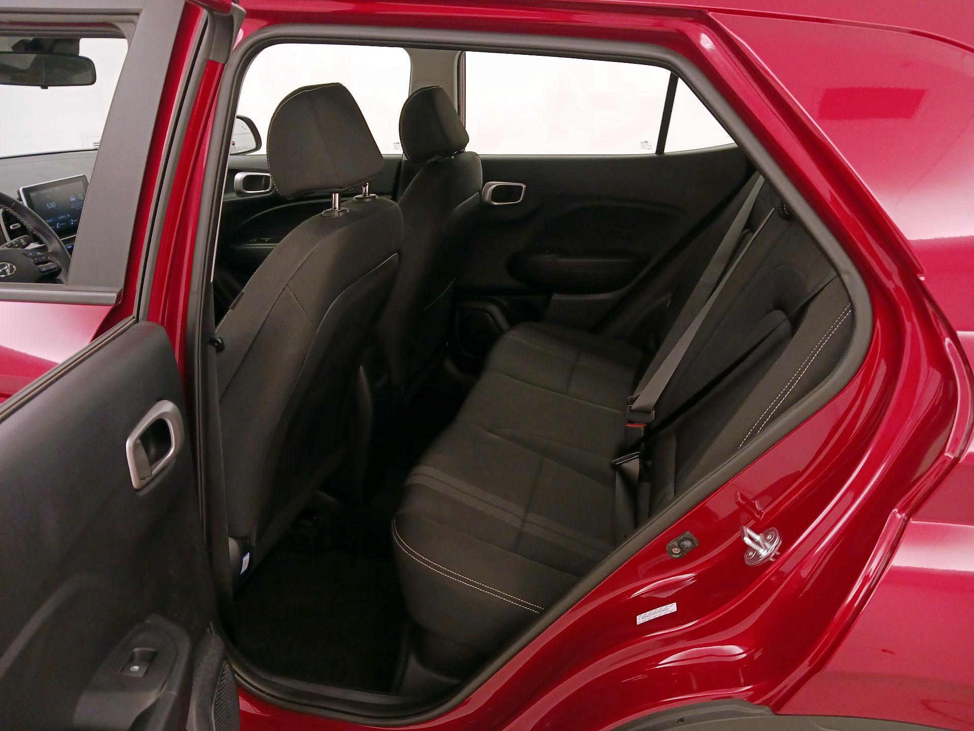 Thumbnail: 2023 Hyundai Venue - 20