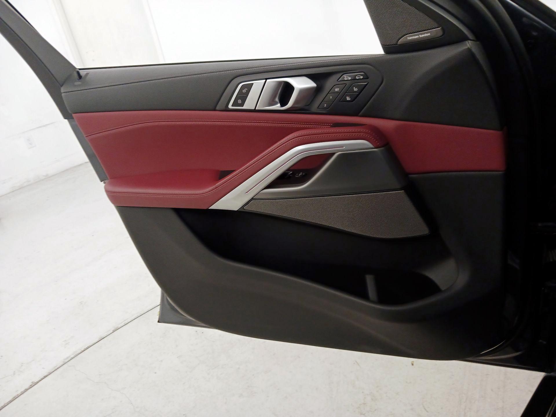 Thumbnail: 2021 BMW X6 - 12