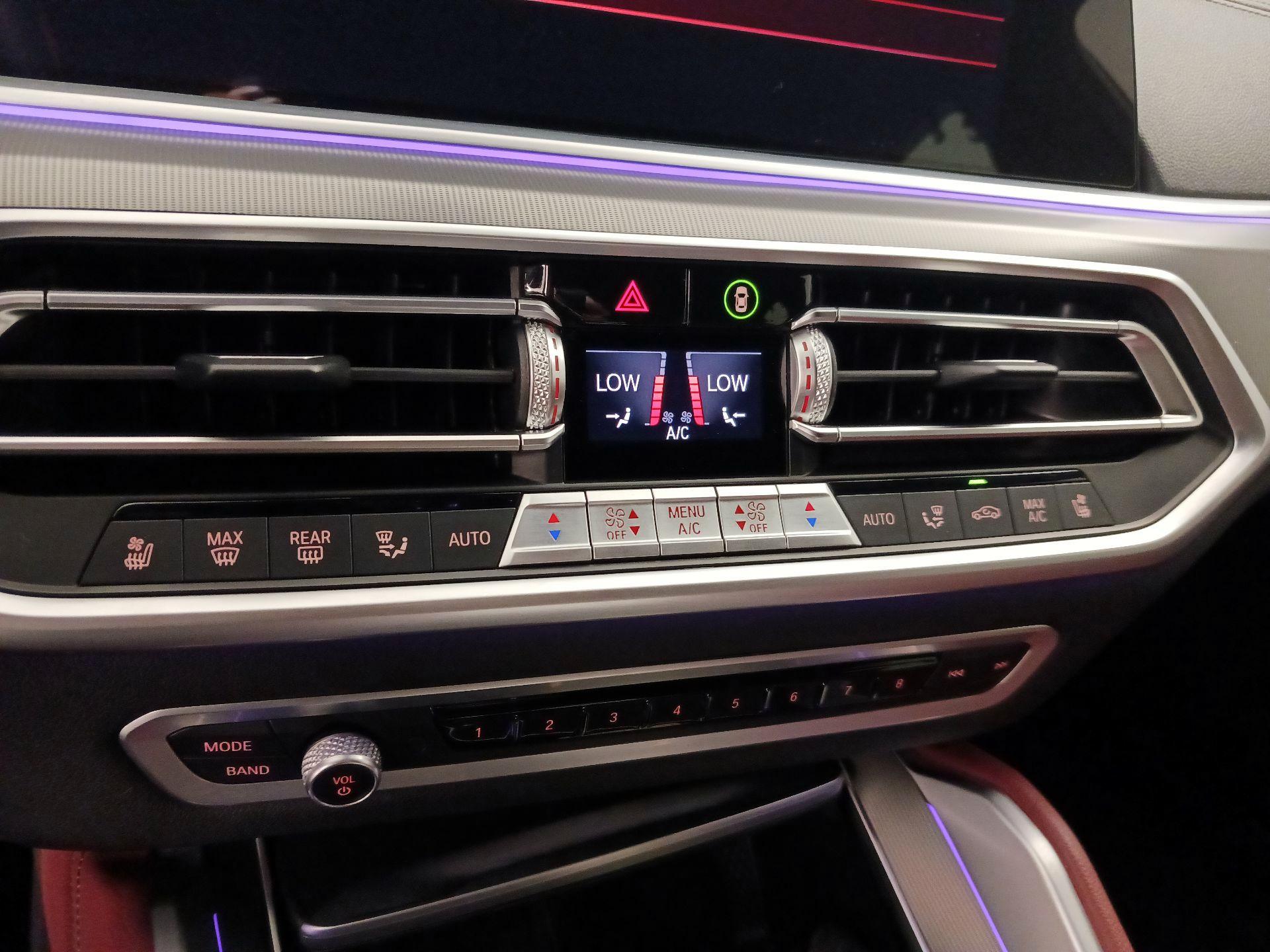 Thumbnail: 2021 BMW X6 - 17