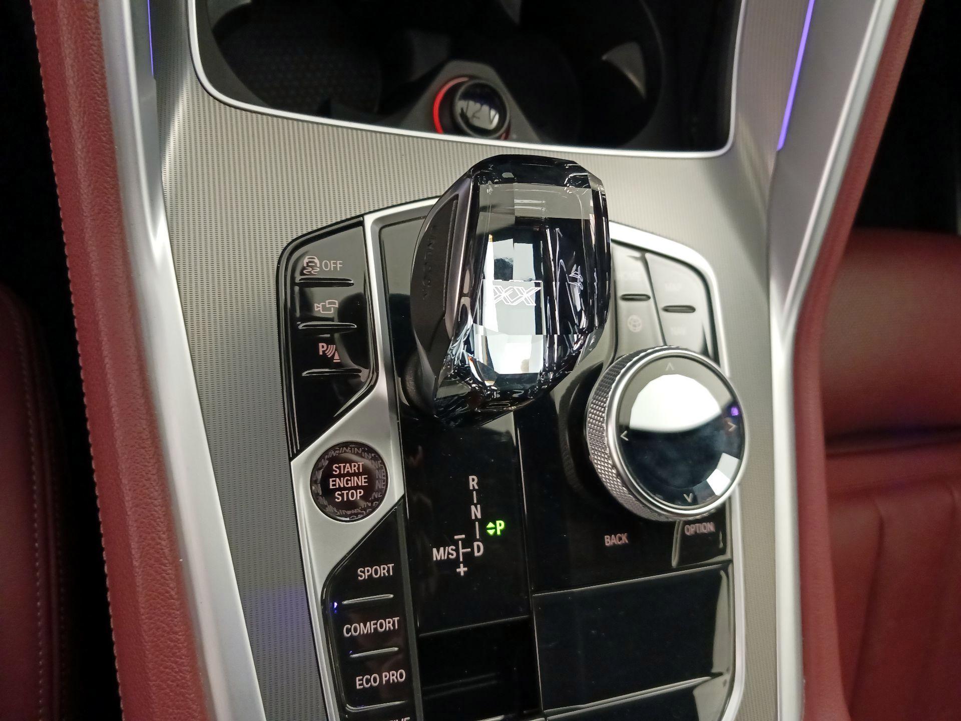 Thumbnail: 2021 BMW X6 - 18