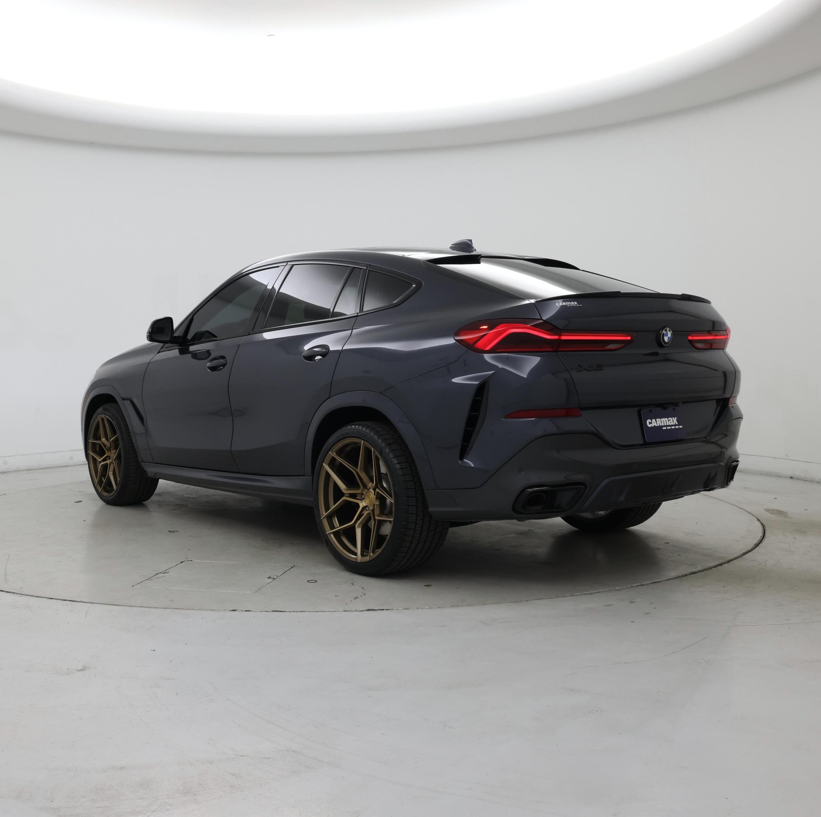 Thumbnail: 2021 BMW X6 - 2