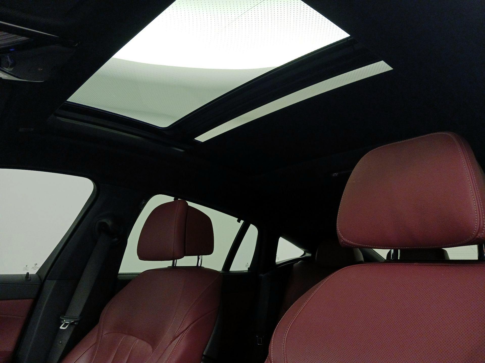 Thumbnail: 2021 BMW X6 - 20