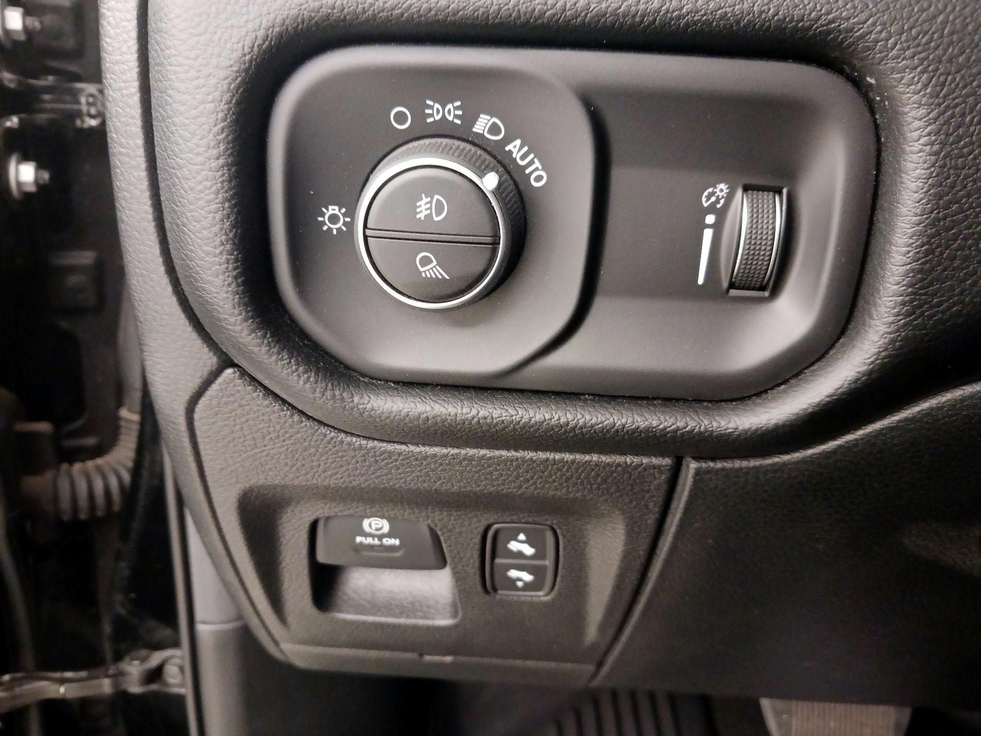 Thumbnail: 2020 RAM 1500 - 13