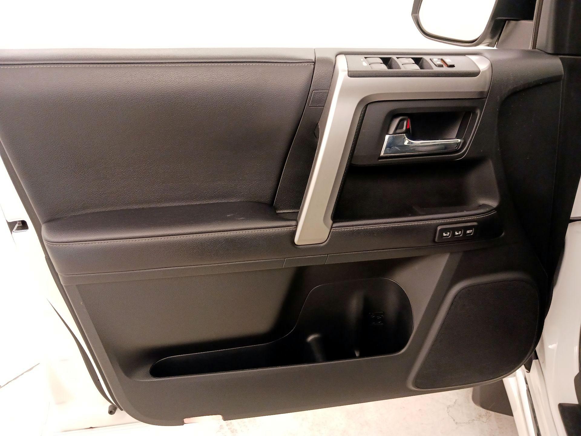 Thumbnail: 2021 Toyota 4Runner - 12