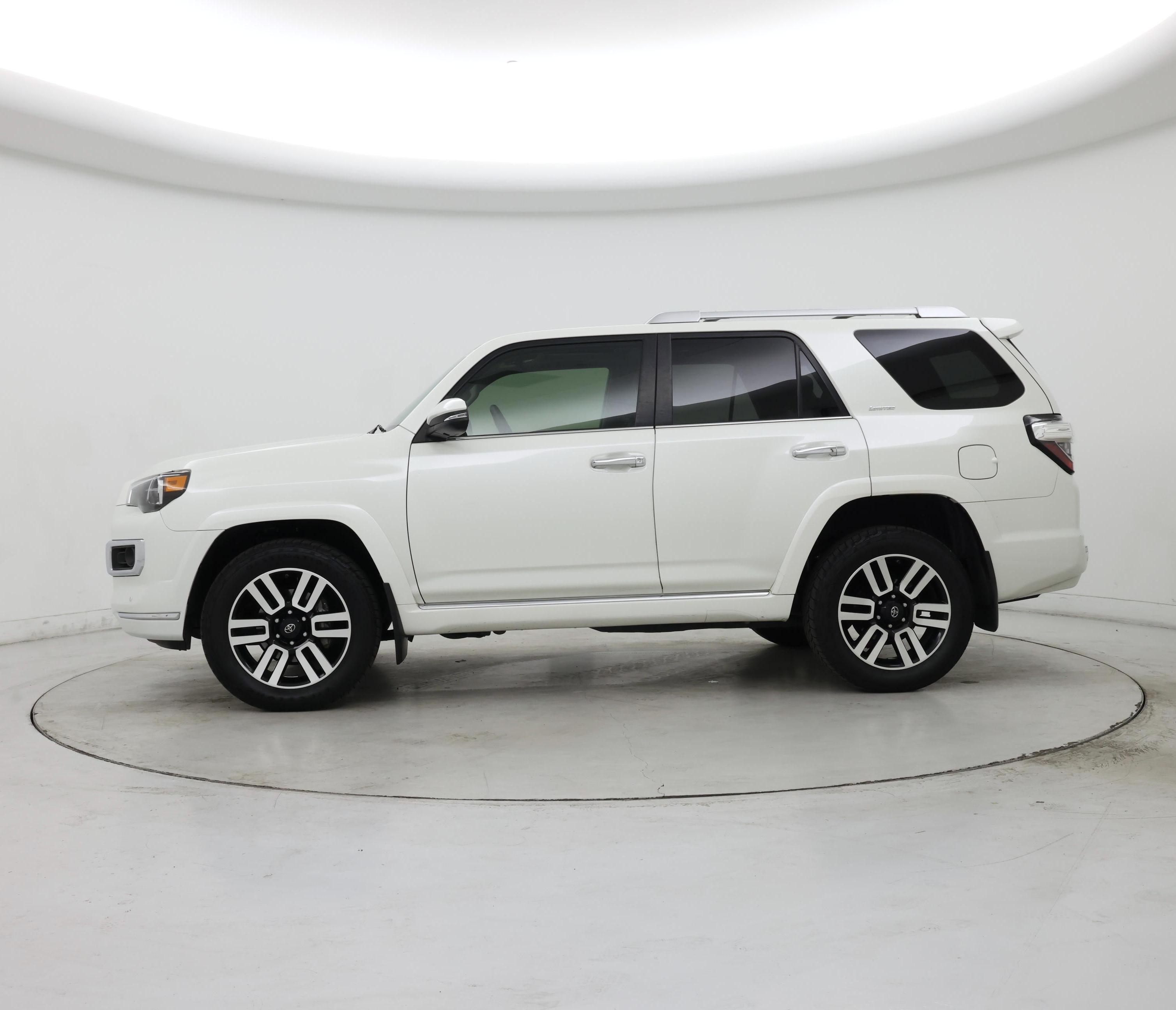 Thumbnail: 2021 Toyota 4Runner - 3