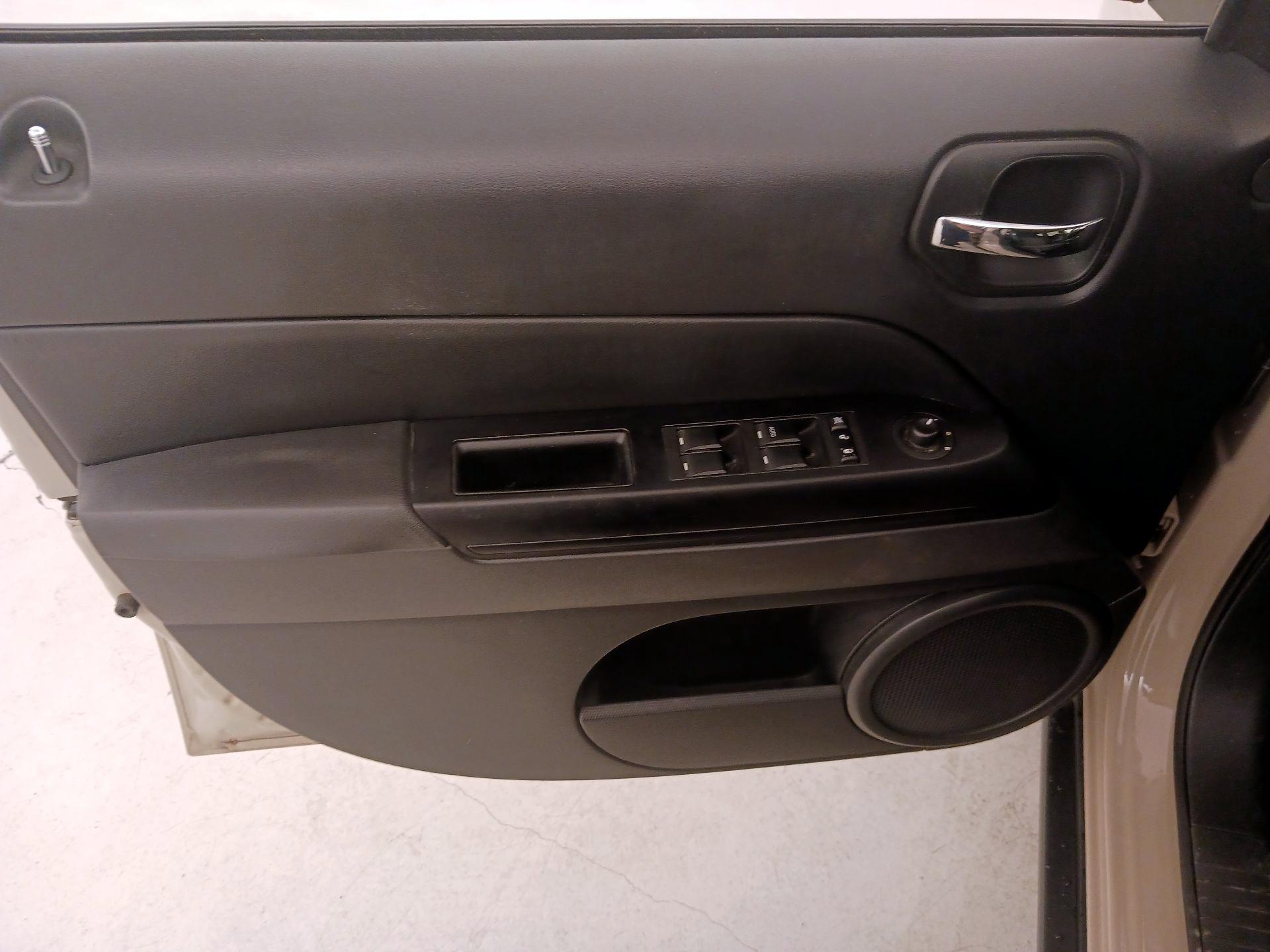 Thumbnail: 2017 Jeep Patriot - 12