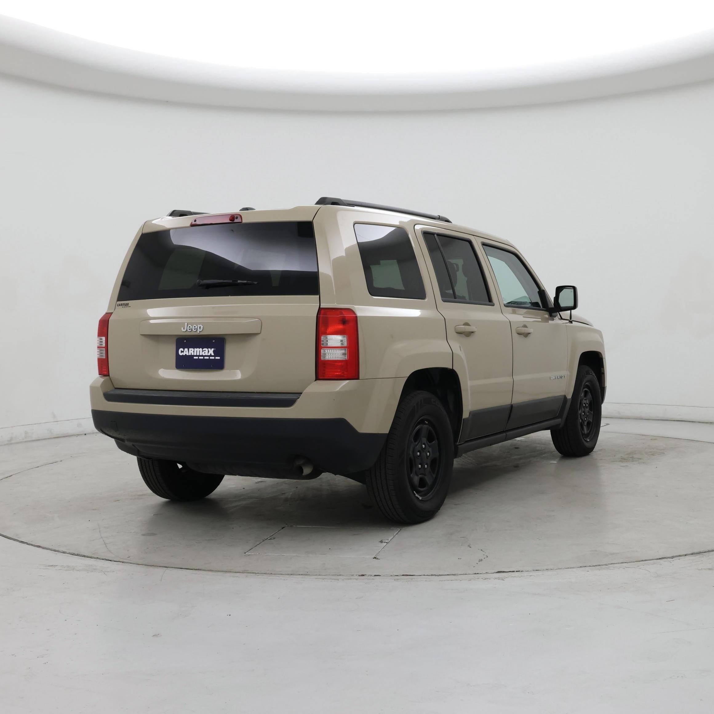 Thumbnail: 2017 Jeep Patriot - 8