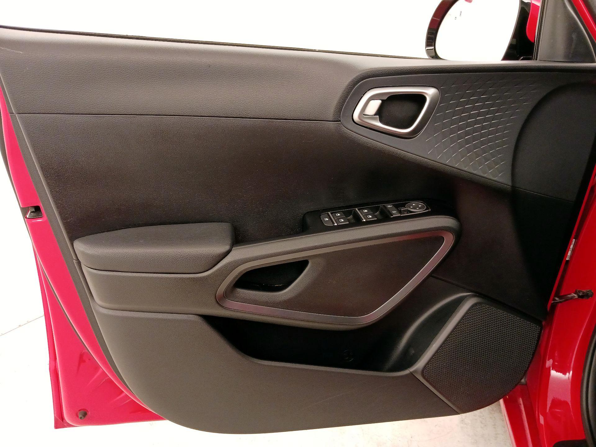 Thumbnail: 2021 Kia Soul - 12