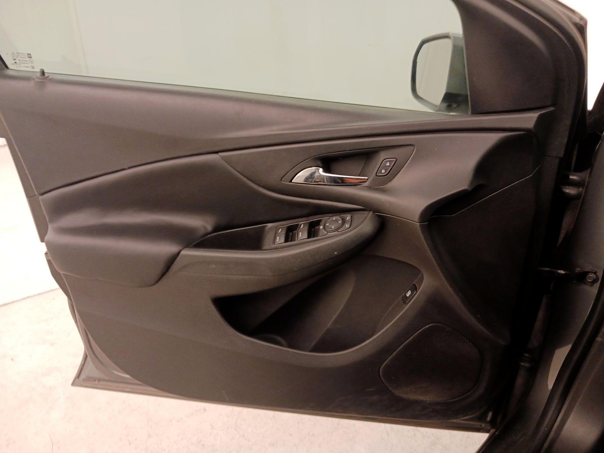 Thumbnail: 2017 Chevrolet Volt - 12