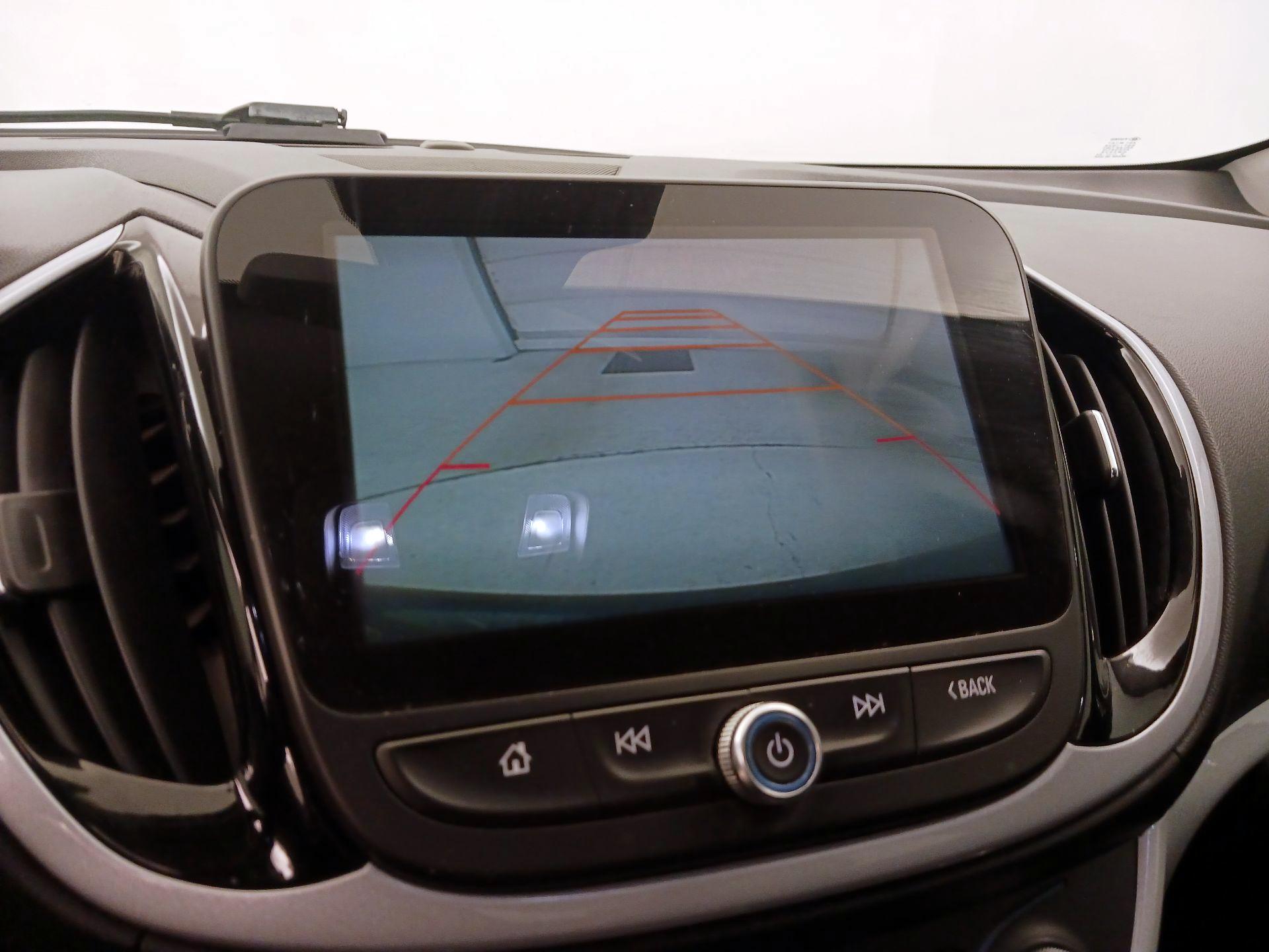 Thumbnail: 2017 Chevrolet Volt - 14