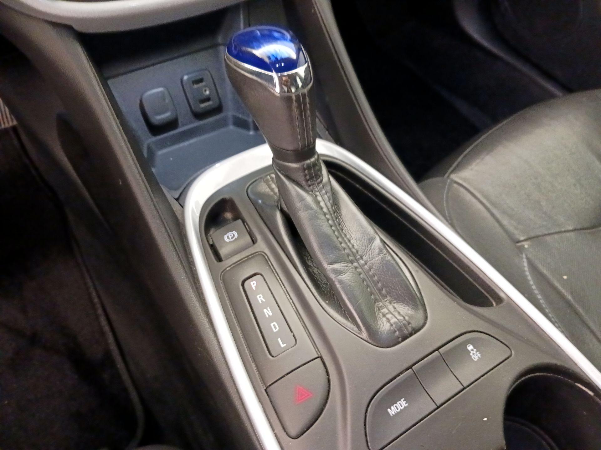 Thumbnail: 2017 Chevrolet Volt - 17