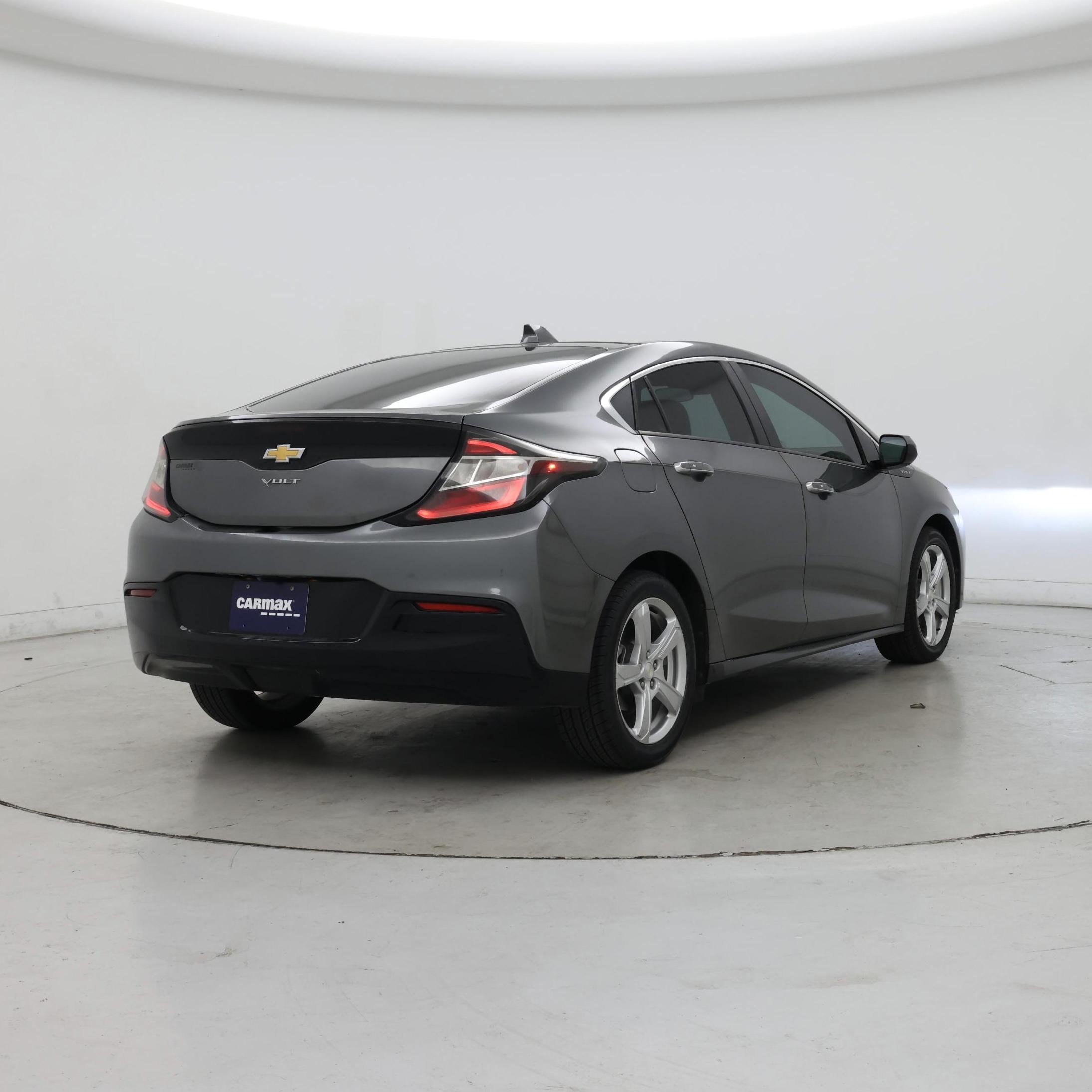 Thumbnail: 2017 Chevrolet Volt - 8