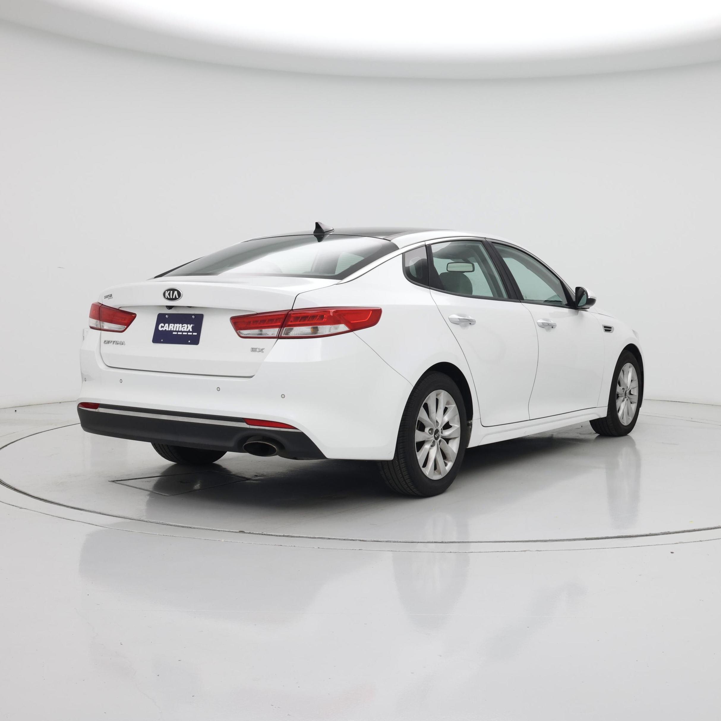 Thumbnail: 2016 Kia Optima - 8