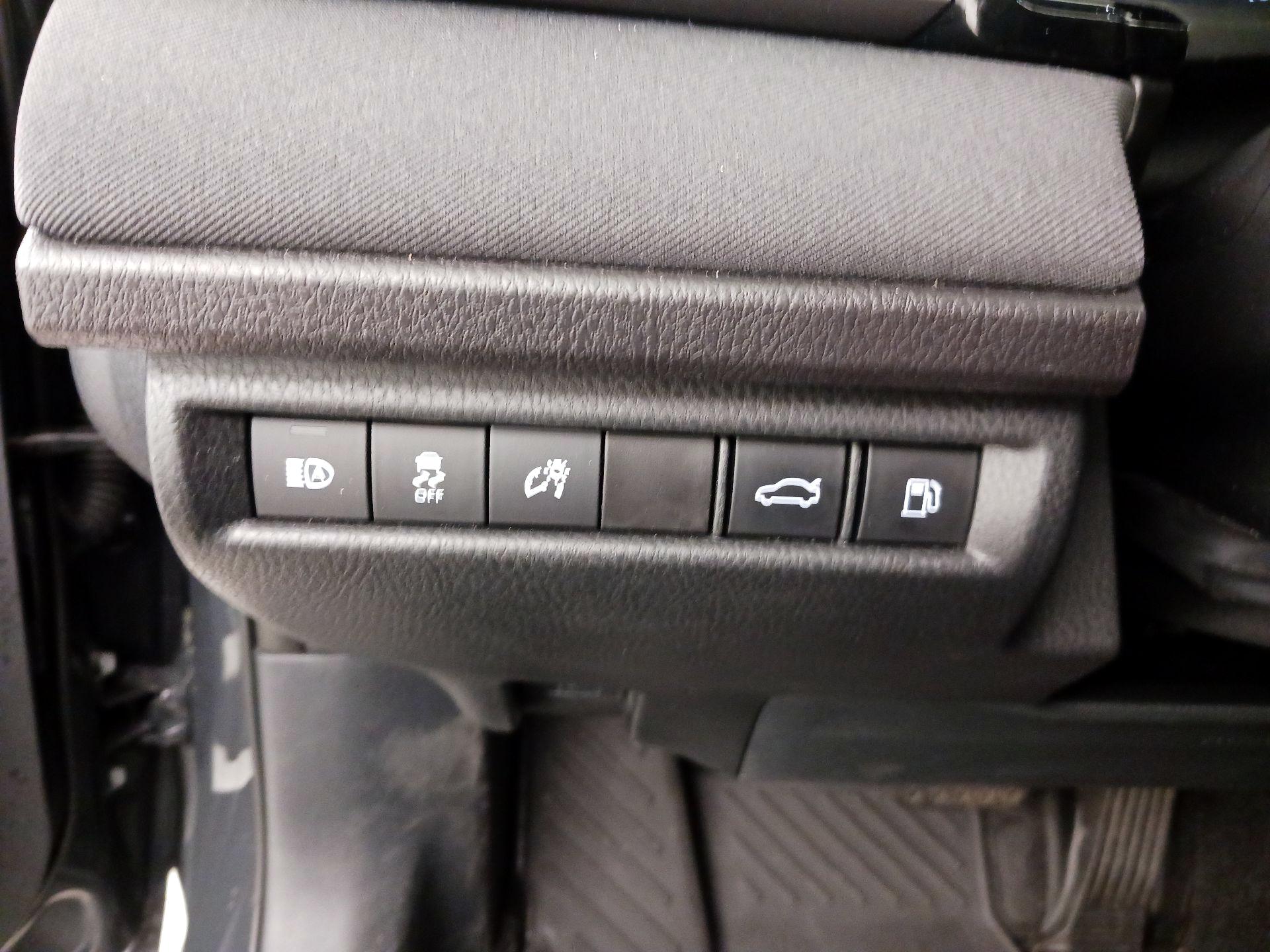 Thumbnail: 2025 Toyota Camry - 13