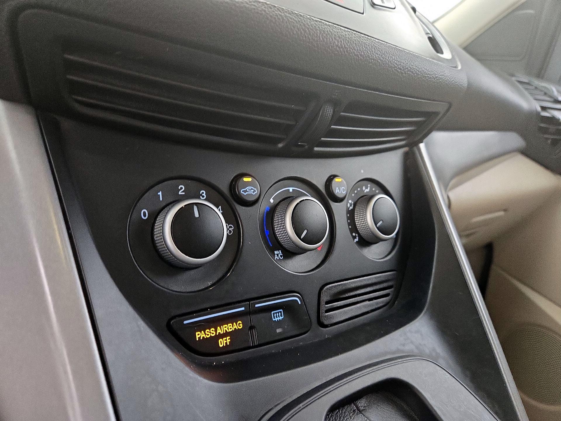 Thumbnail: 2016 Ford Escape - 16