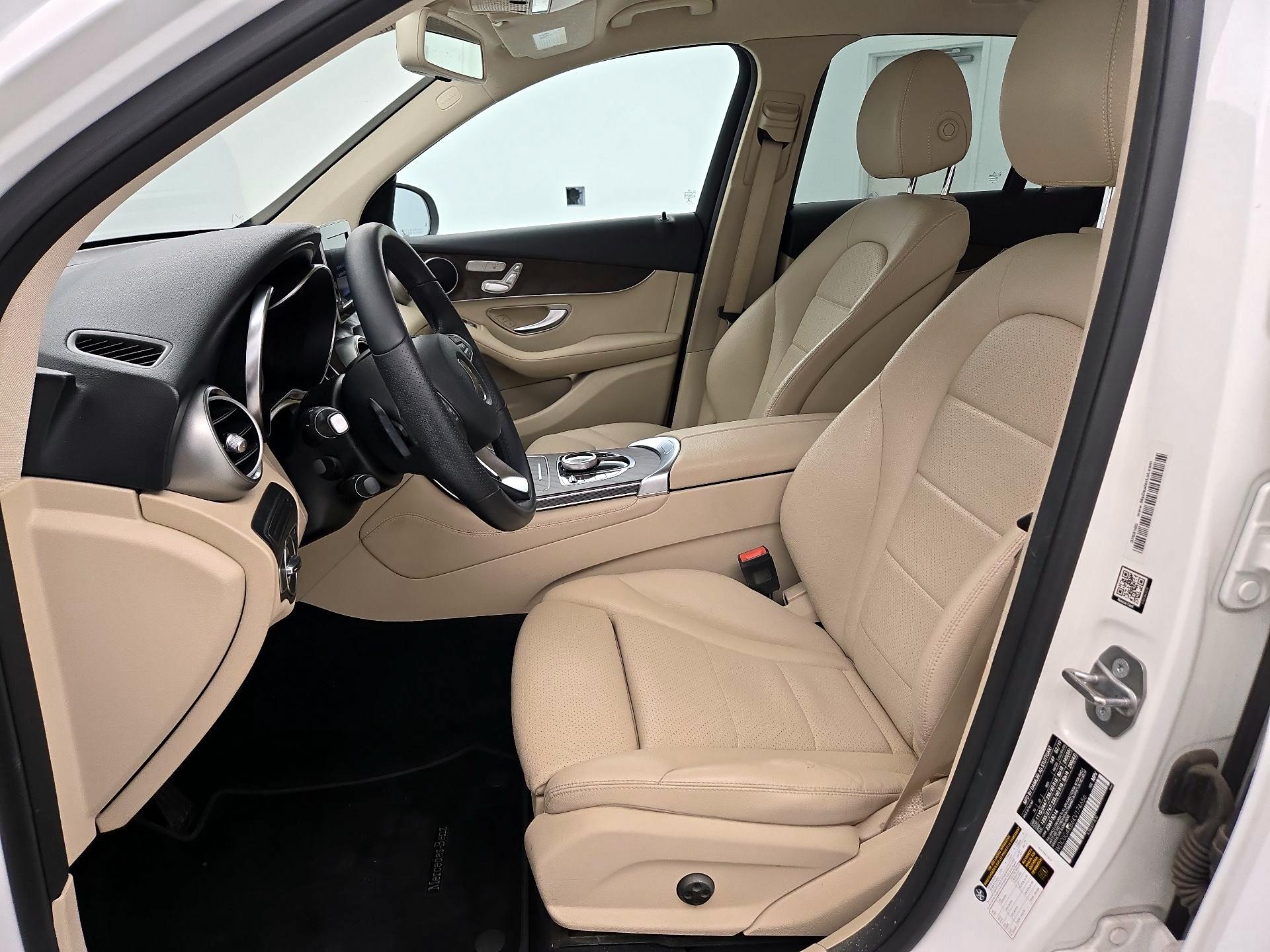 Thumbnail: 2019 Mercedes-Benz GLC - 11