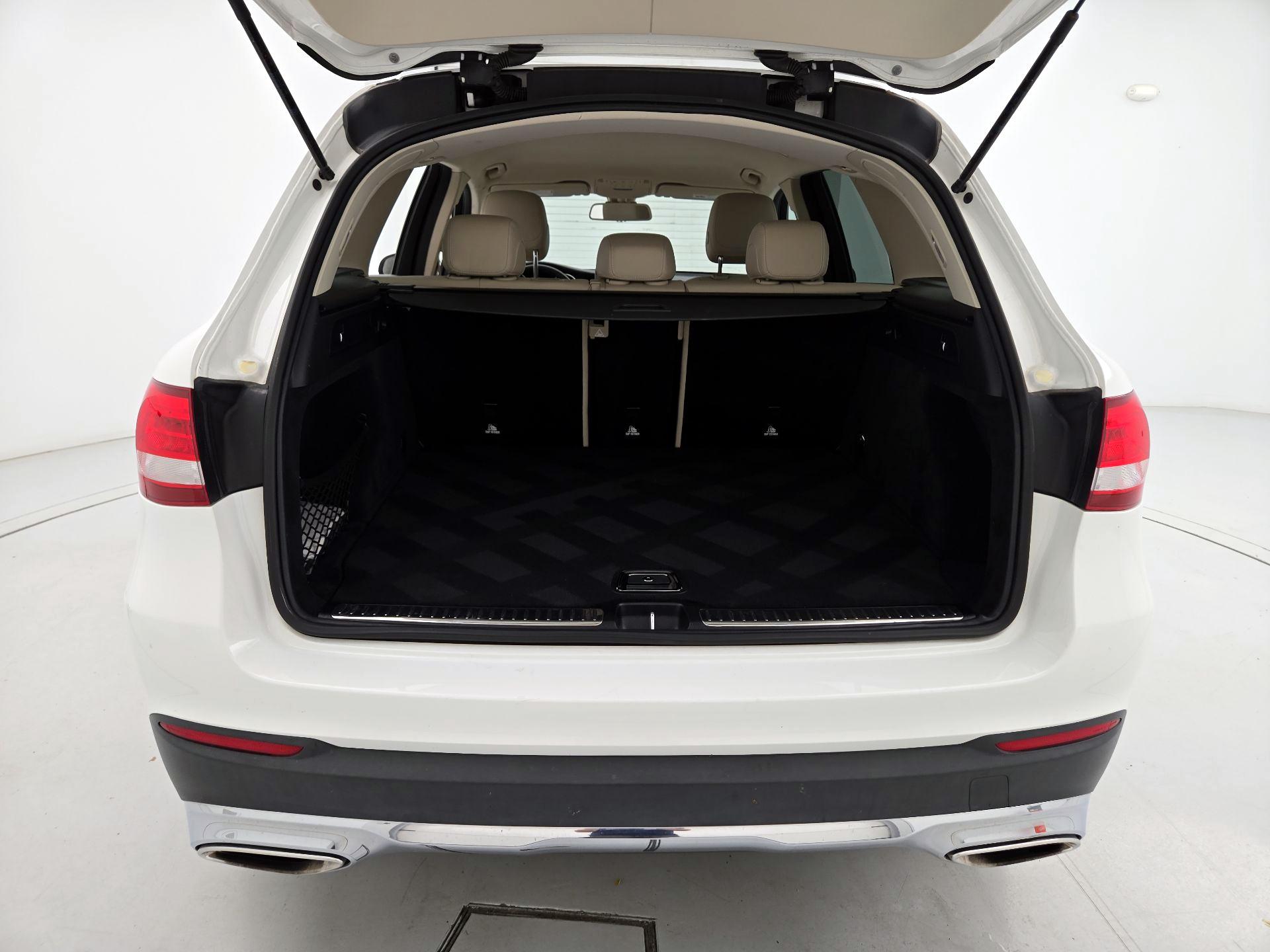 Thumbnail: 2019 Mercedes-Benz GLC - 20