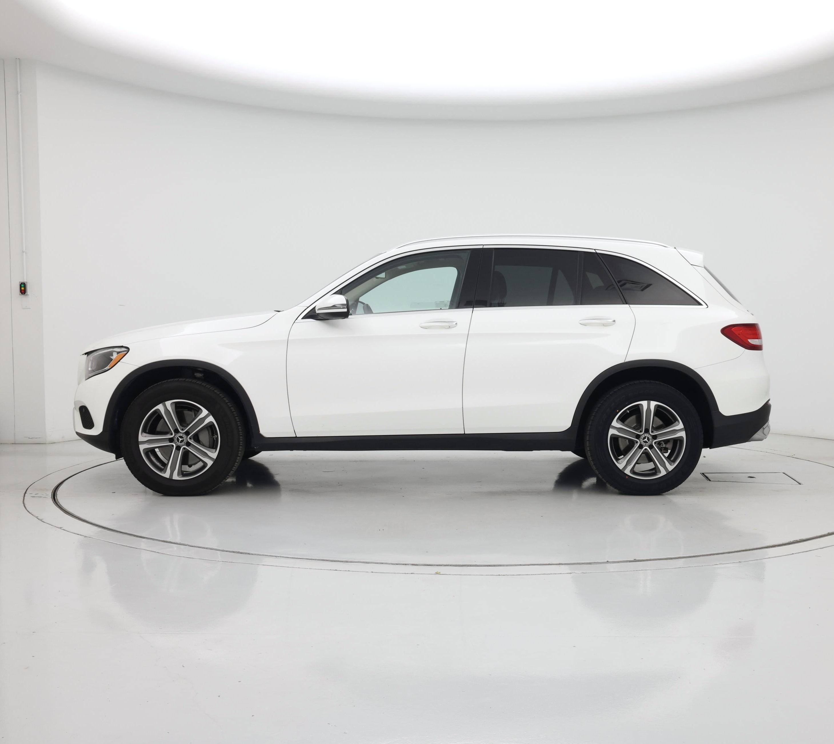 Thumbnail: 2019 Mercedes-Benz GLC - 3