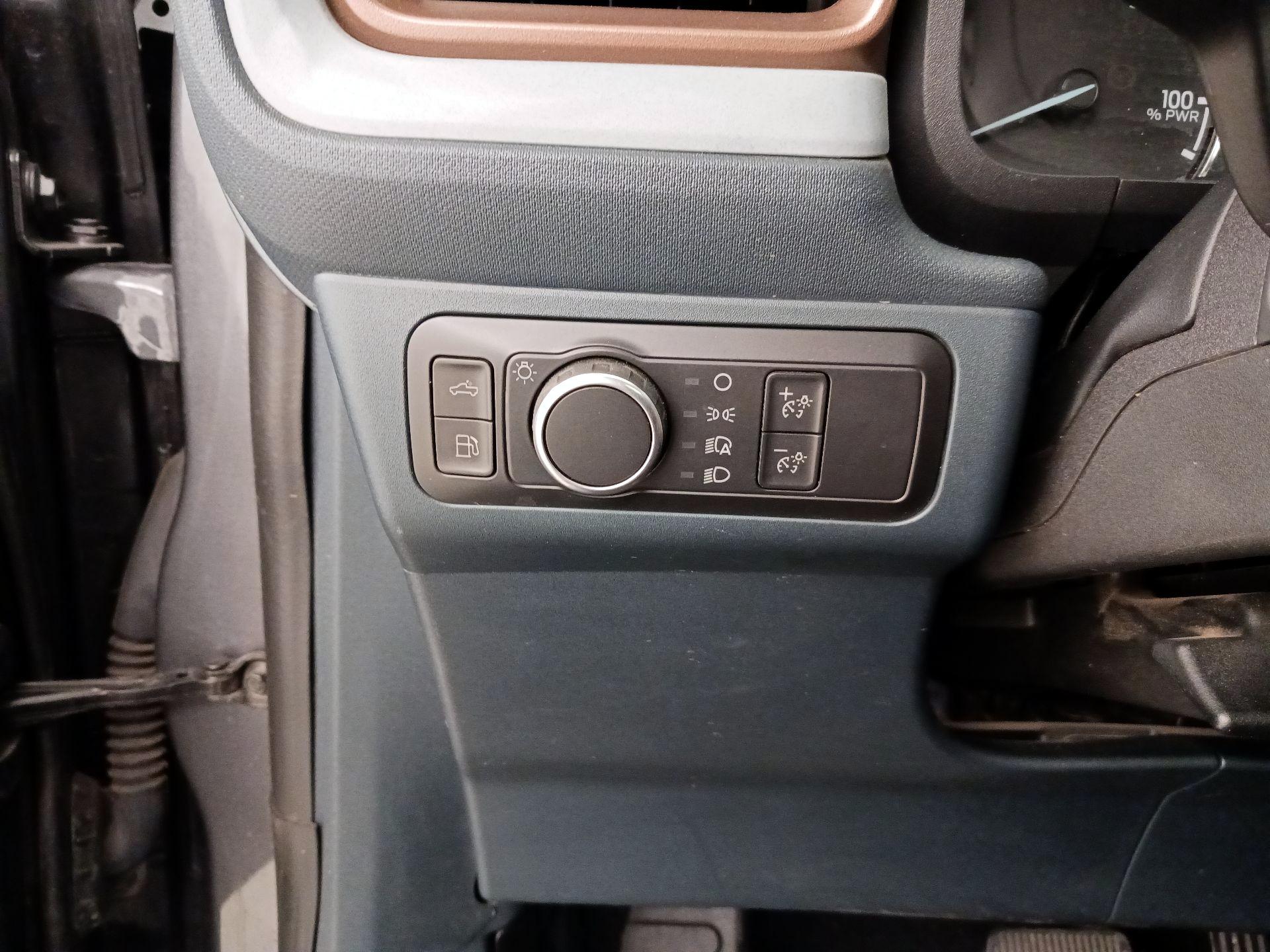 Thumbnail: 2022 Ford Maverick - 13