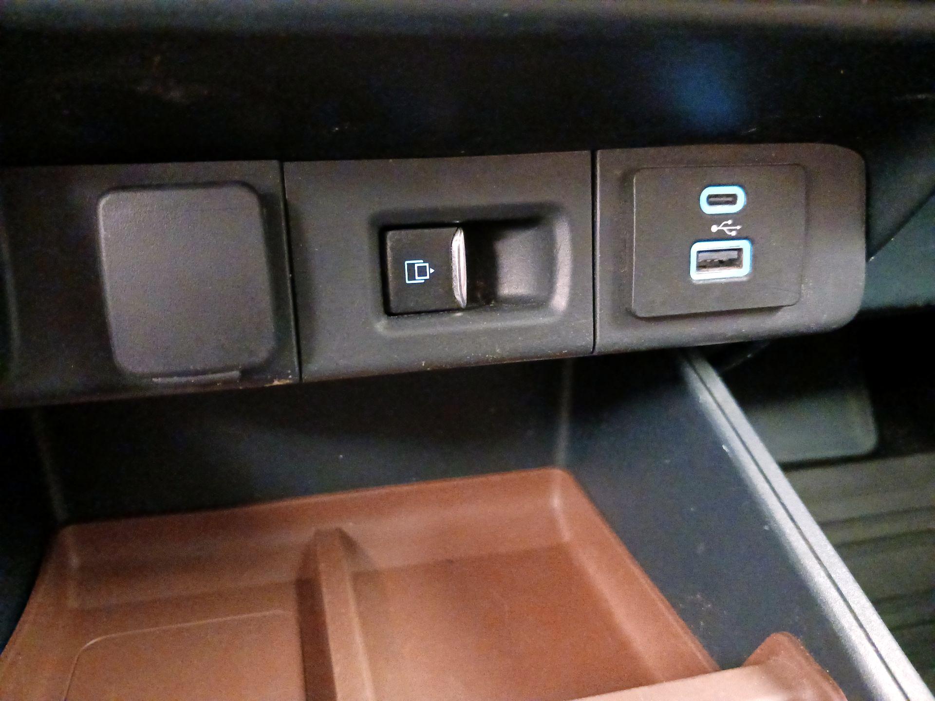 Thumbnail: 2022 Ford Maverick - 18