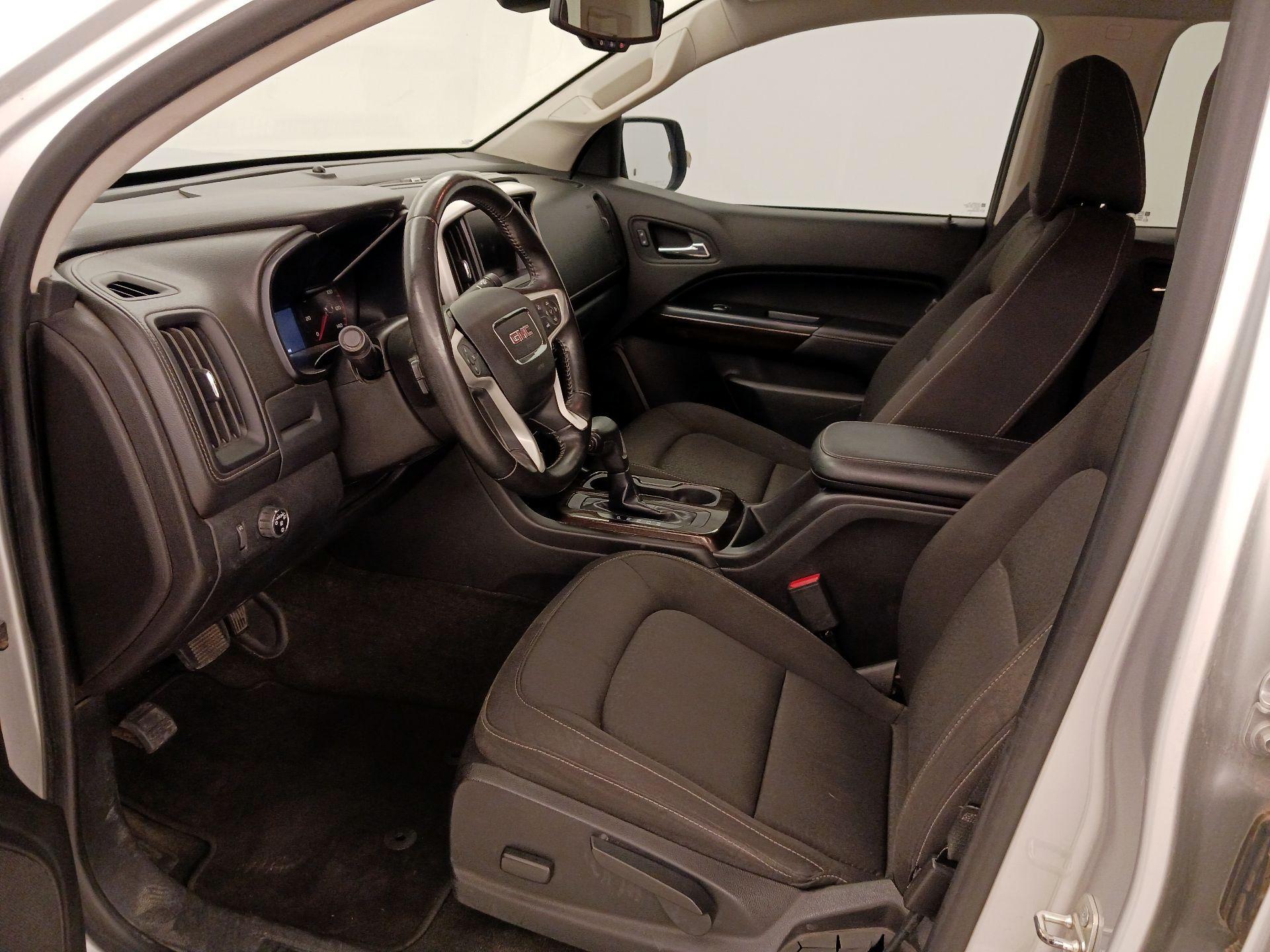 Thumbnail: 2015 GMC Canyon - 11