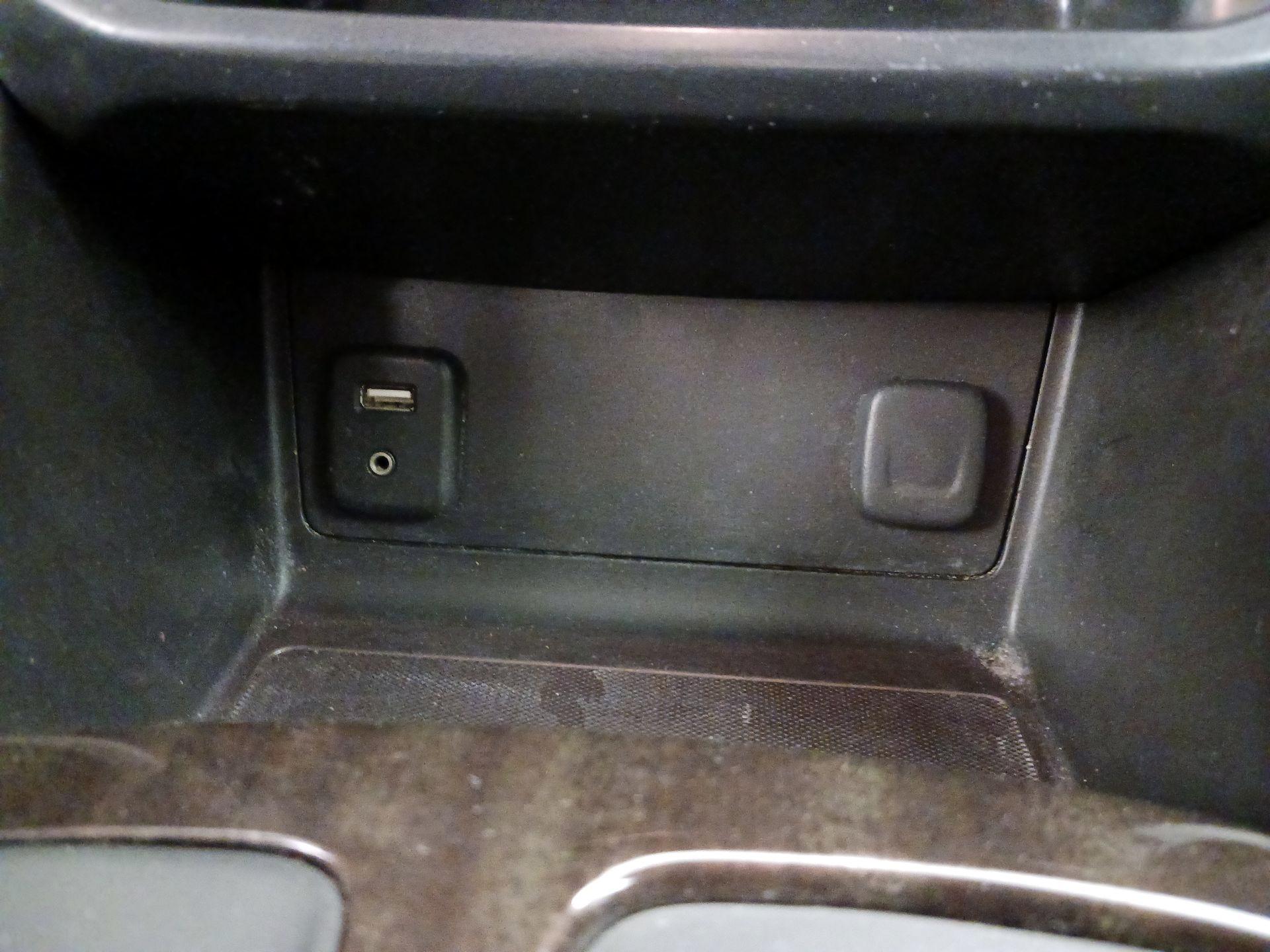 Thumbnail: 2015 GMC Canyon - 19