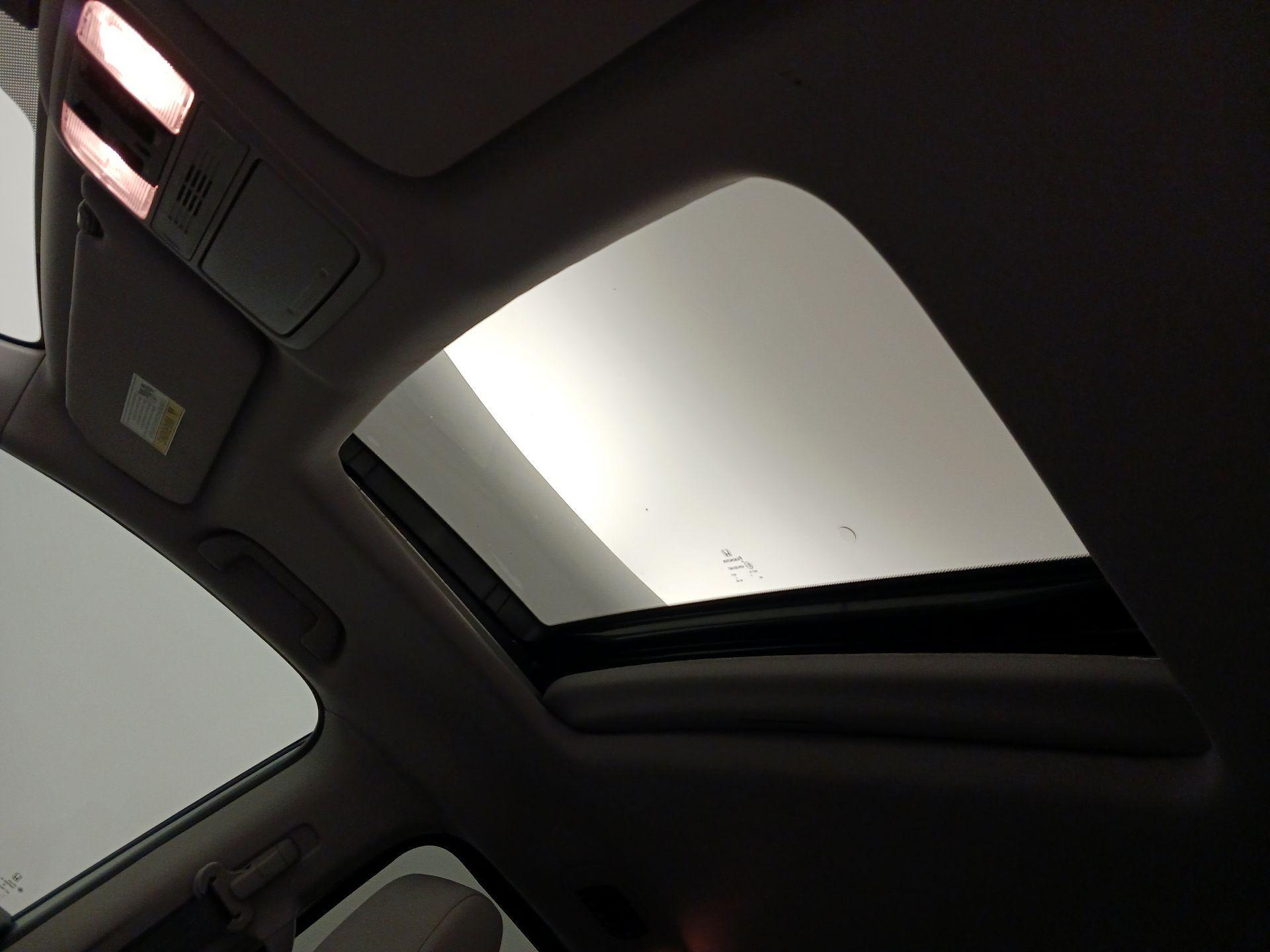 Thumbnail: 2022 Honda Odyssey - 19