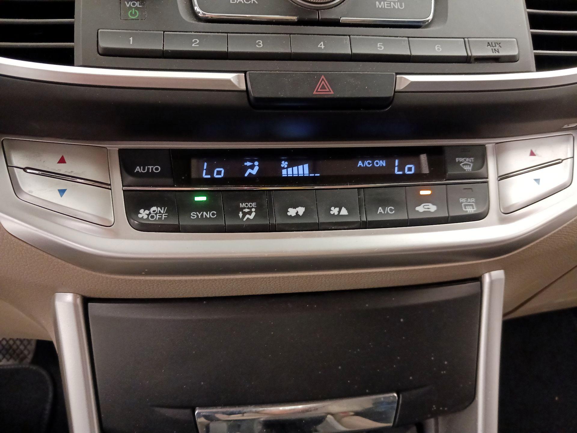 Thumbnail: 2015 Honda Accord - 16
