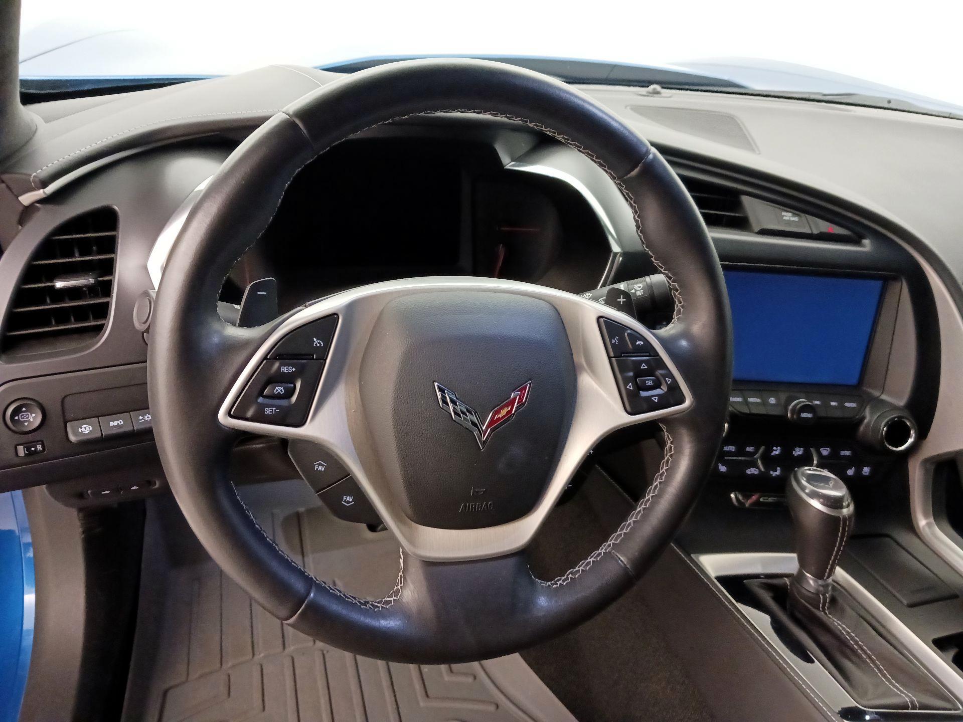 Thumbnail: 2015 Chevrolet Corvette - 10