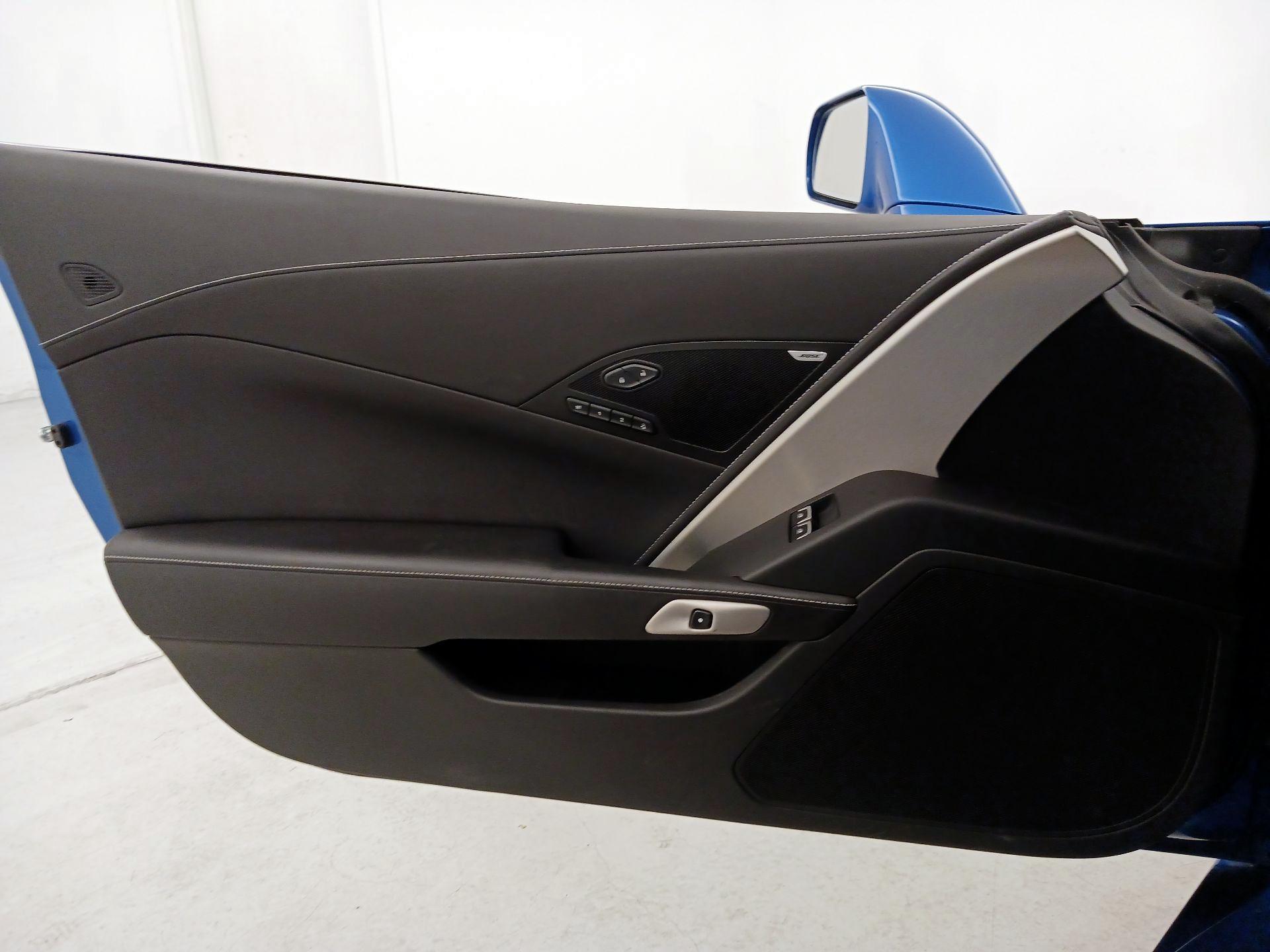 Thumbnail: 2015 Chevrolet Corvette - 12