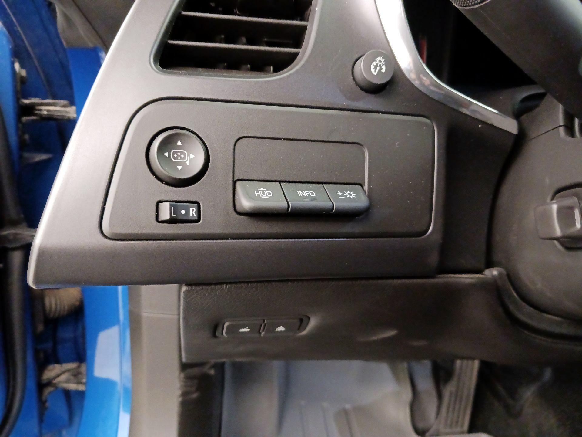 Thumbnail: 2015 Chevrolet Corvette - 13