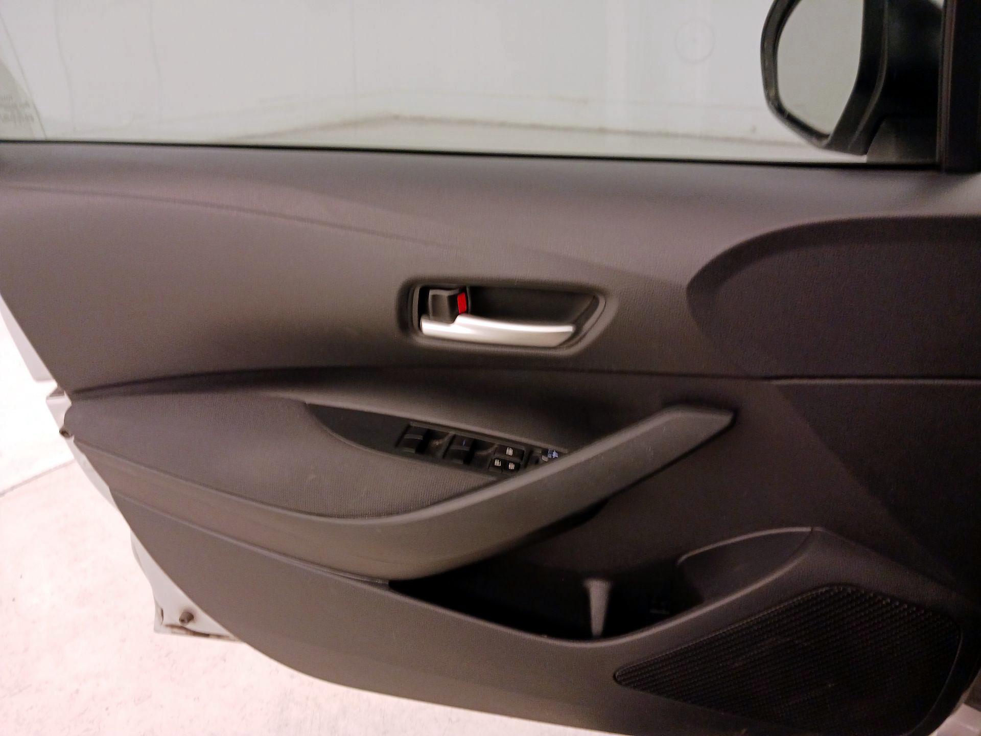 Thumbnail: 2020 Toyota Corolla - 12