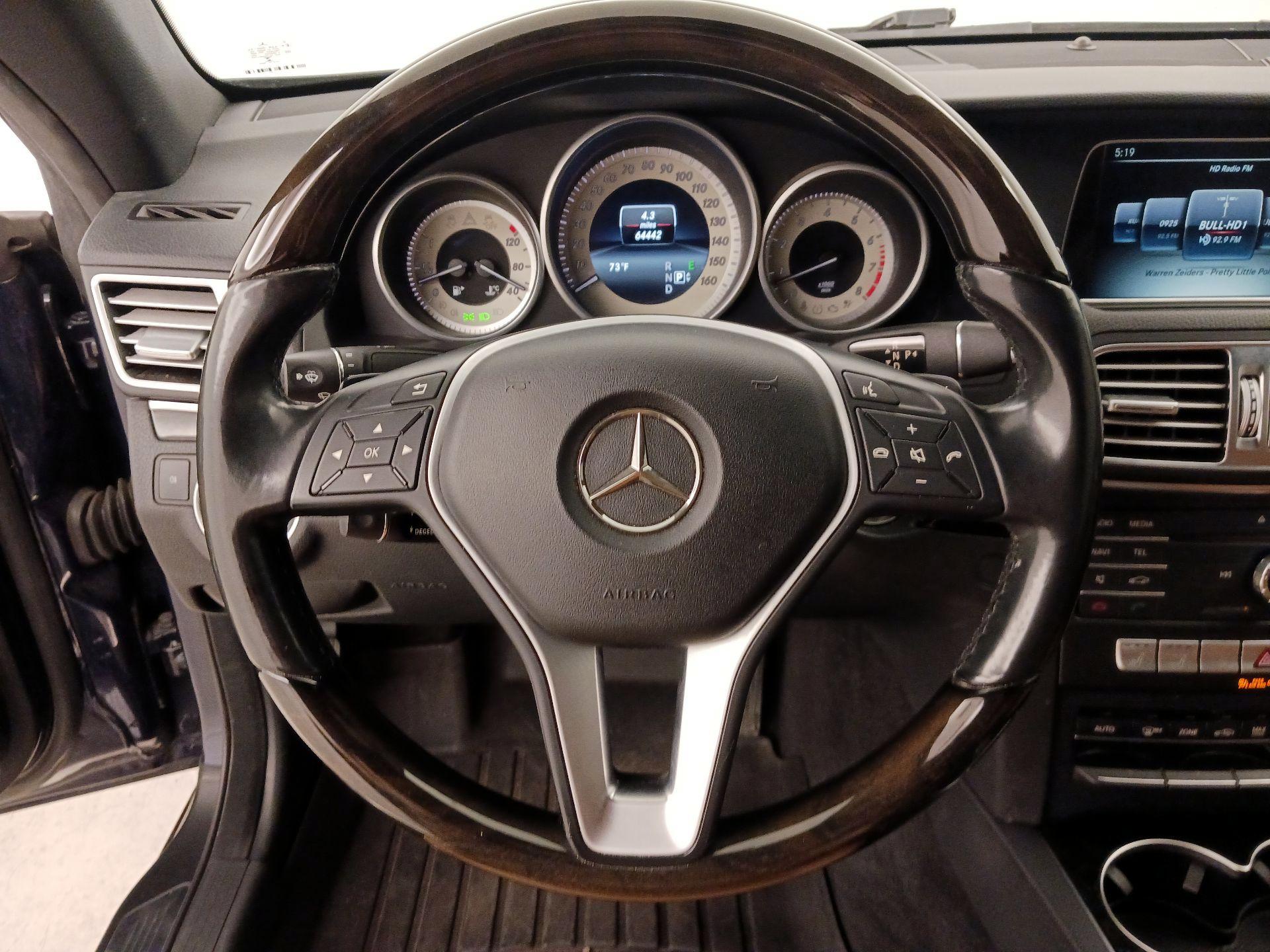Thumbnail: 2016 Mercedes-Benz E-Class - 10