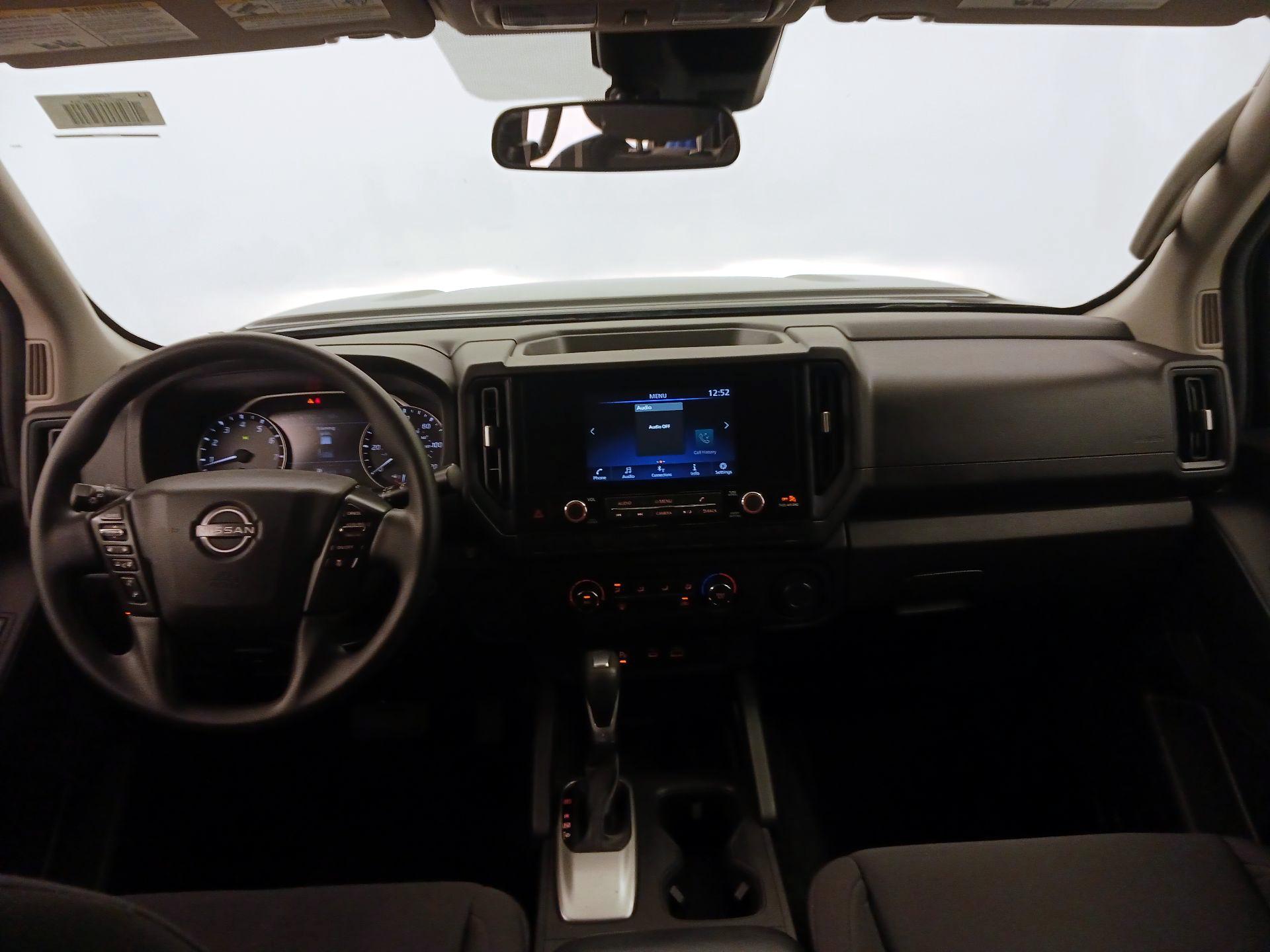 Thumbnail: 2025 Nissan Frontier - 9