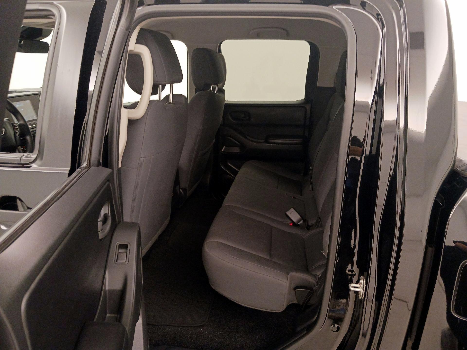 Thumbnail: 2025 Nissan Frontier - 19