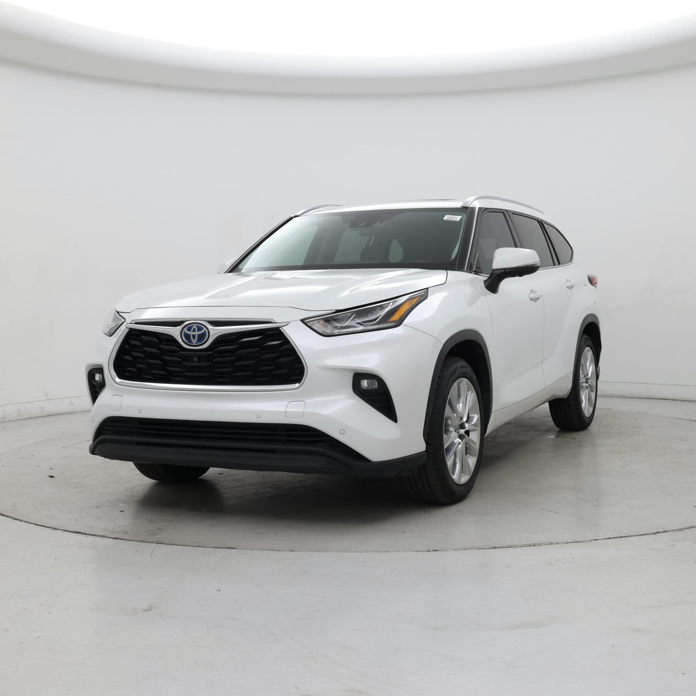 Thumbnail: 2023 Toyota Highlander - 4