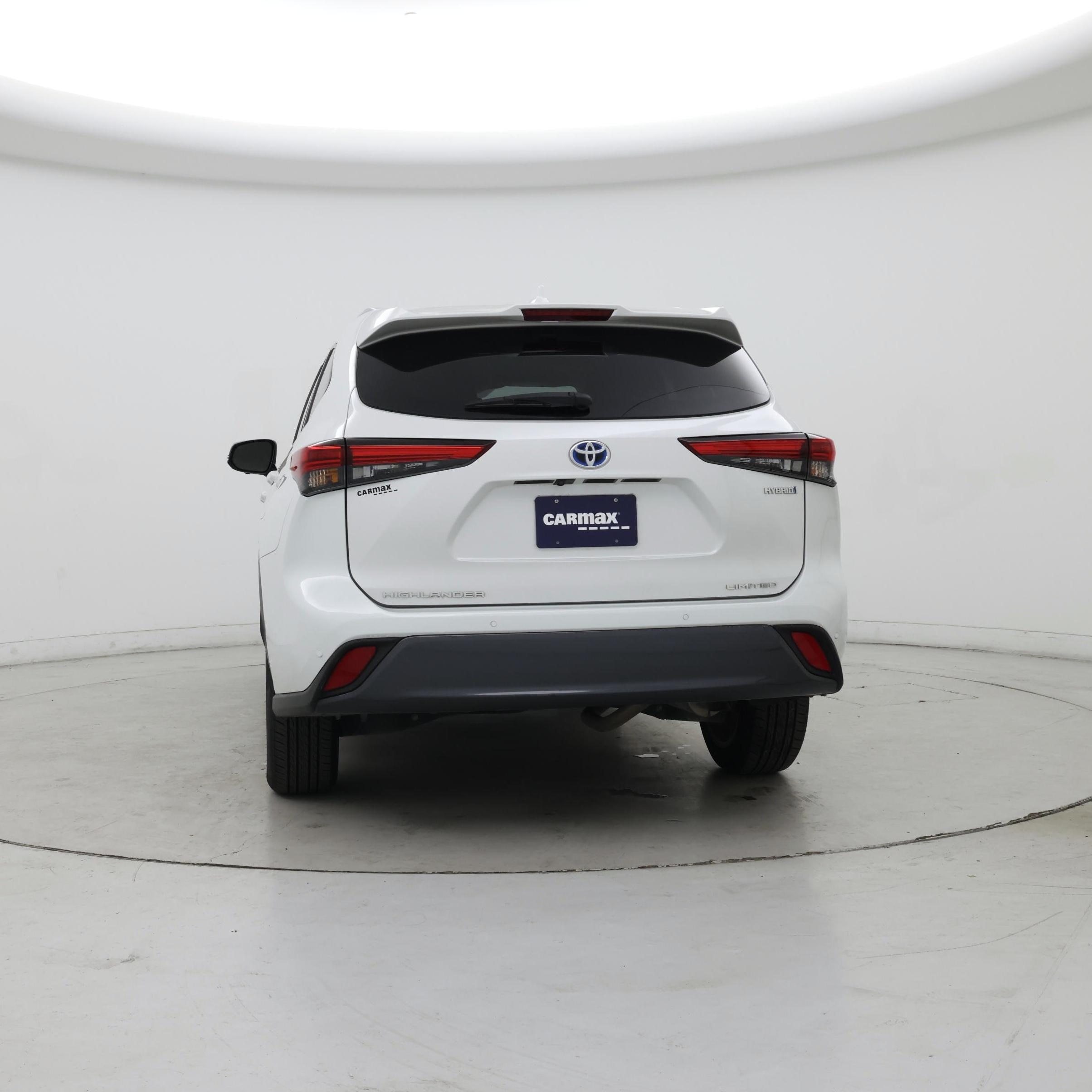 Thumbnail: 2023 Toyota Highlander - 6