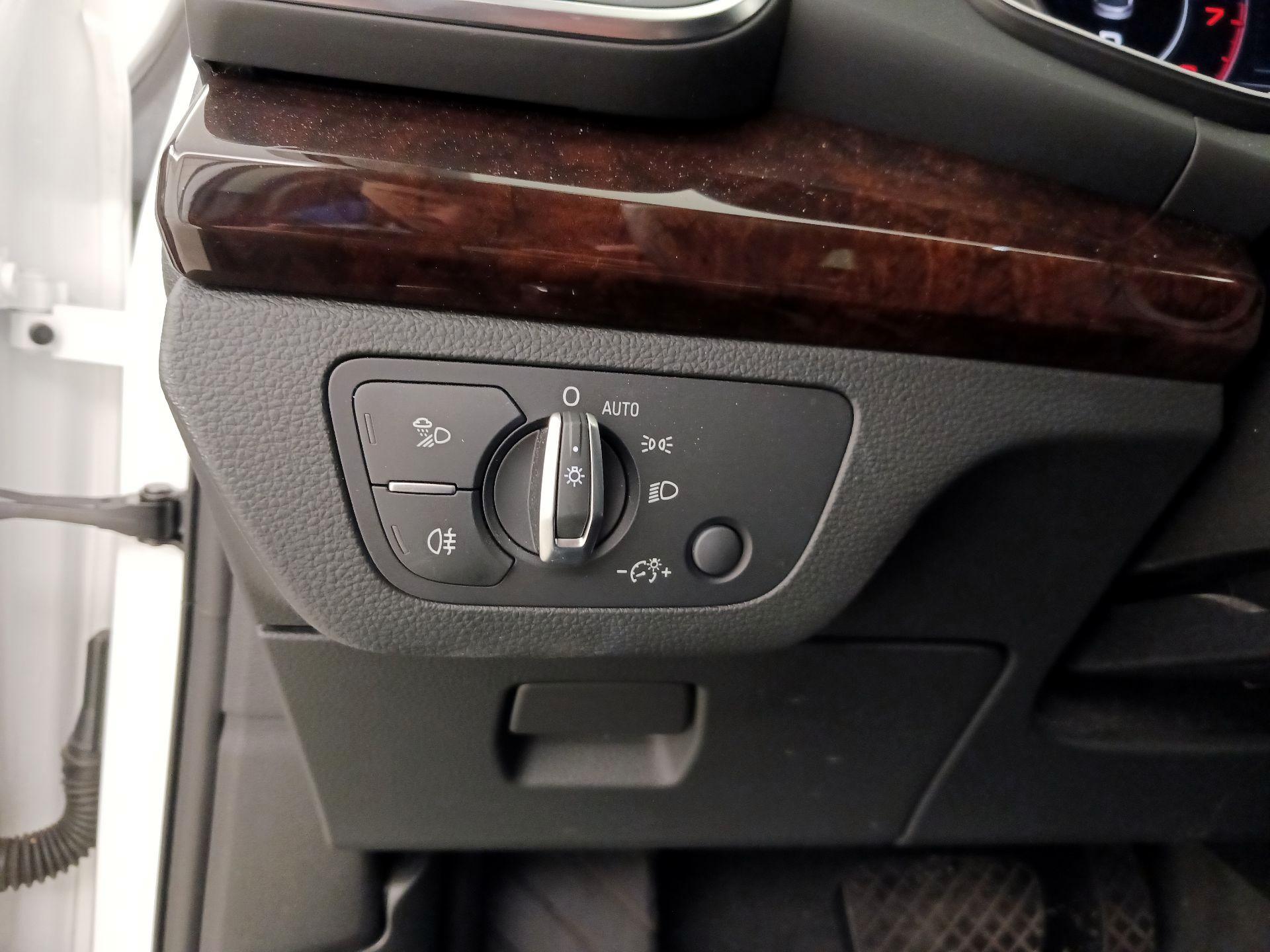 Thumbnail: 2019 Audi Q5 - 13