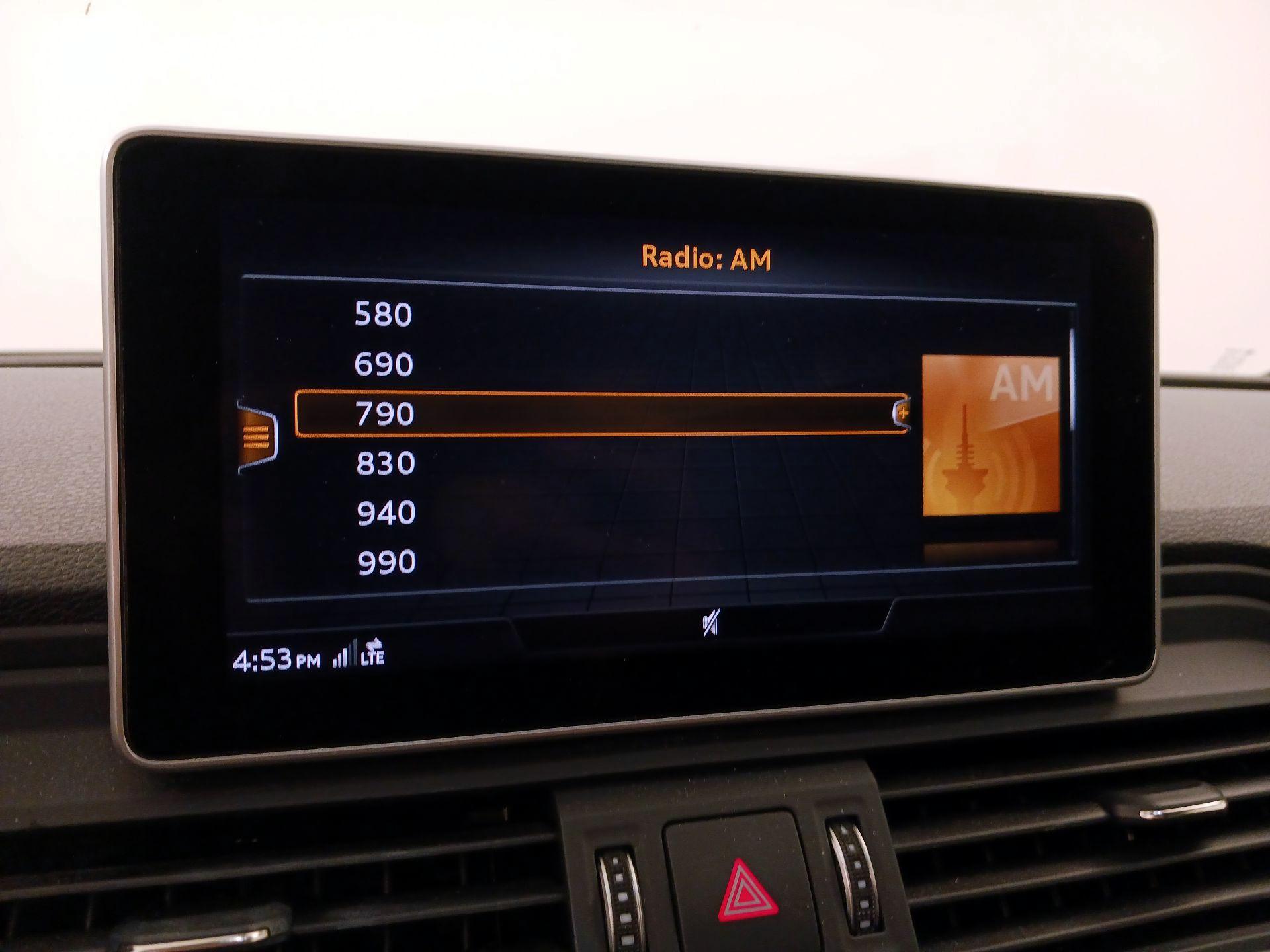 Thumbnail: 2019 Audi Q5 - 16