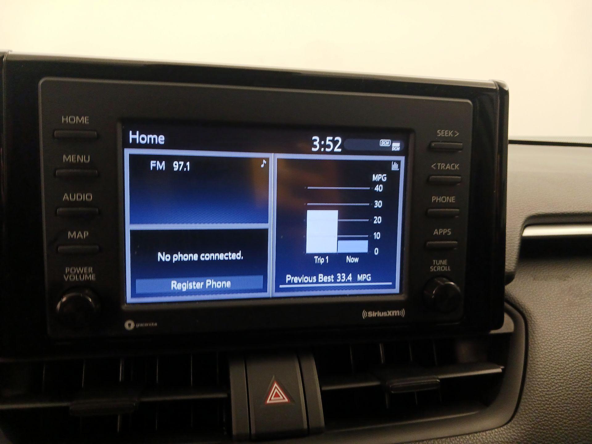 Thumbnail: 2022 Toyota RAV4 - 15