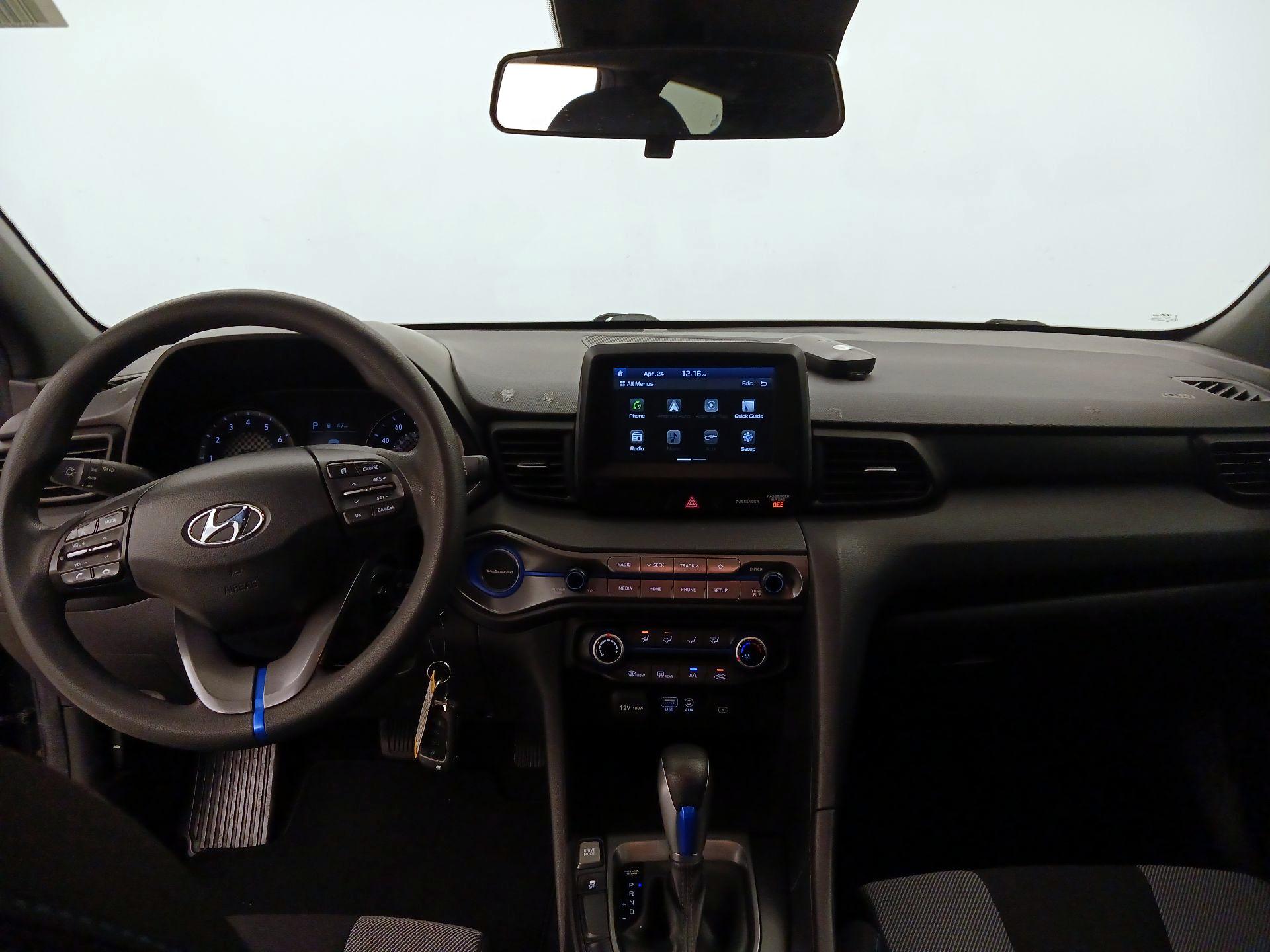 Thumbnail: 2020 Hyundai Veloster - 9