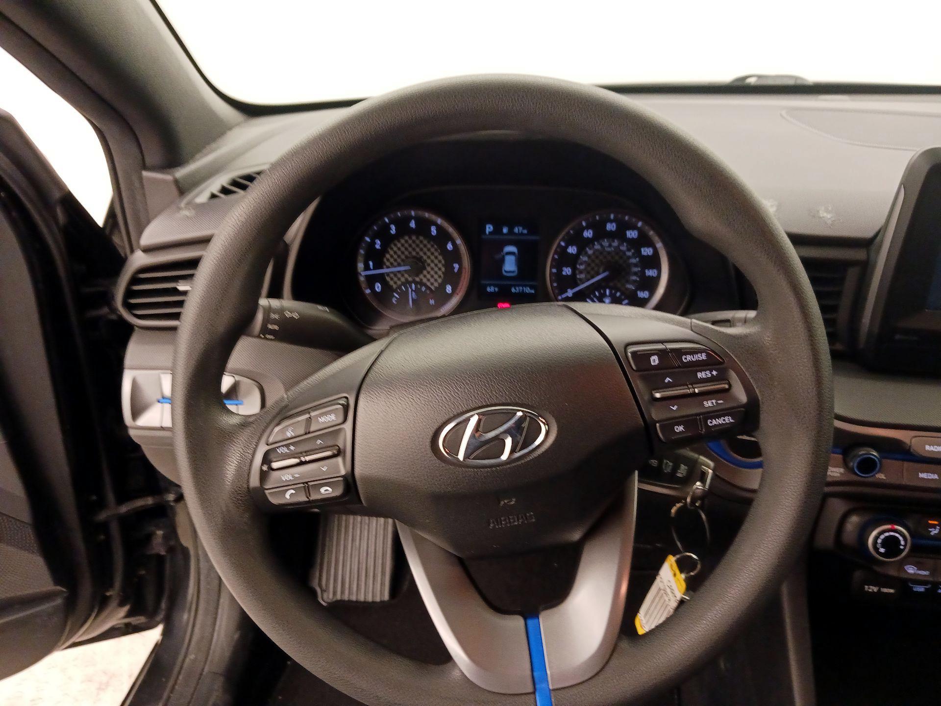 Thumbnail: 2020 Hyundai Veloster - 10