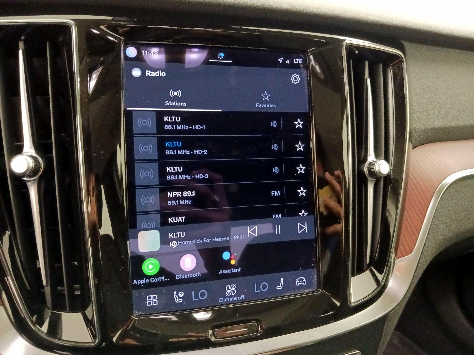 Thumbnail: 2024 Volvo S60 - 16