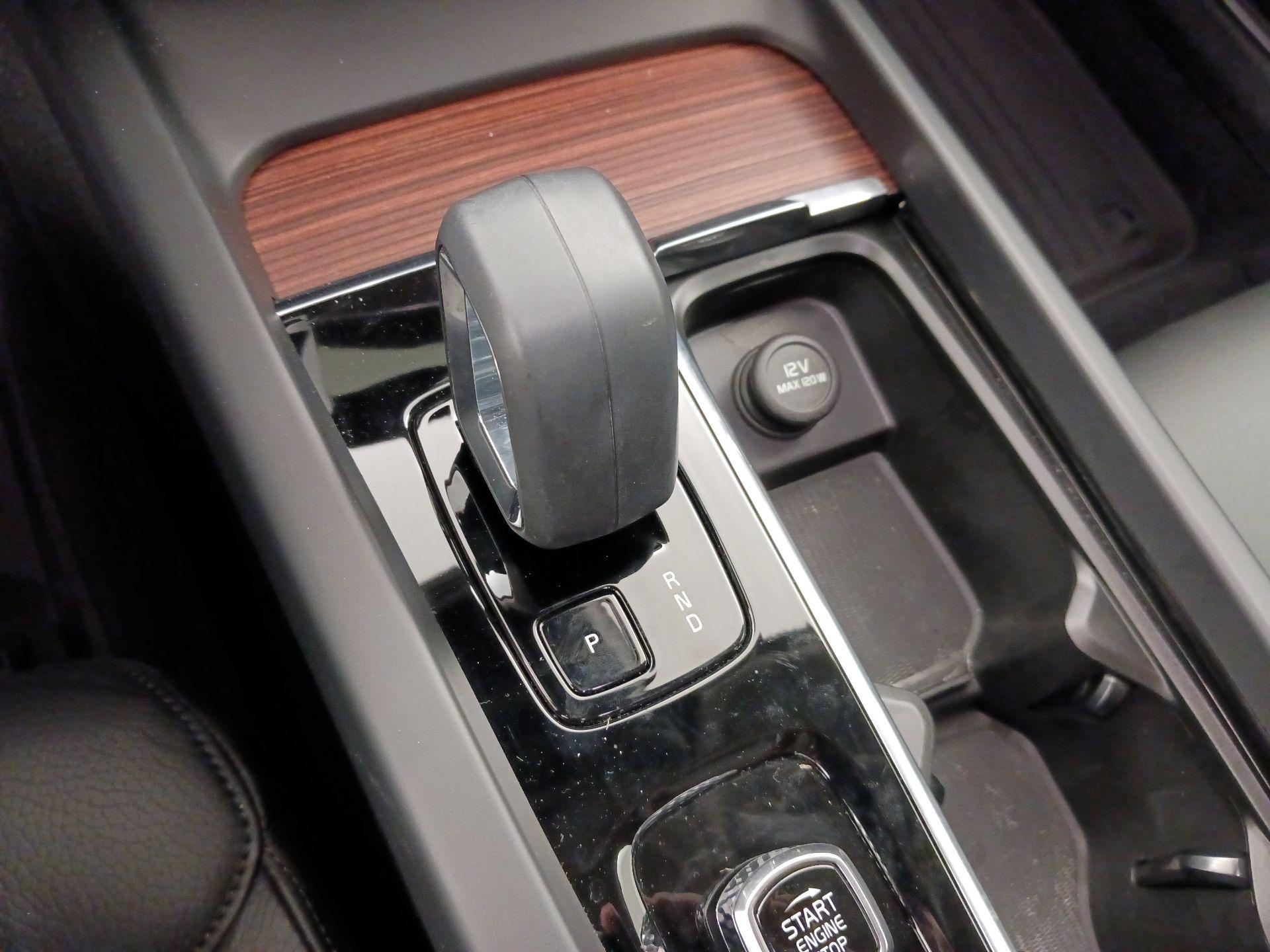 Thumbnail: 2024 Volvo S60 - 18