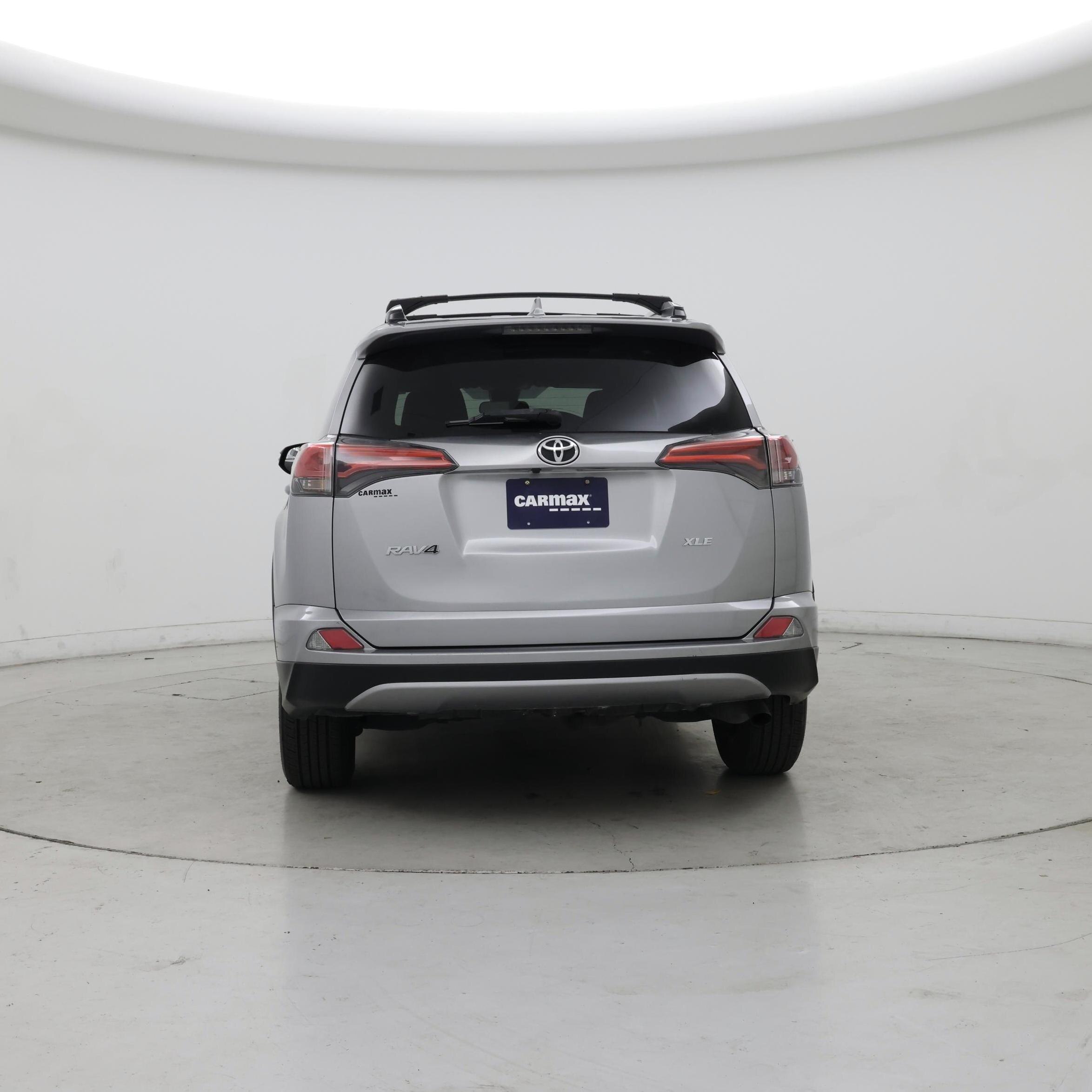 Thumbnail: 2017 Toyota RAV4 - 6