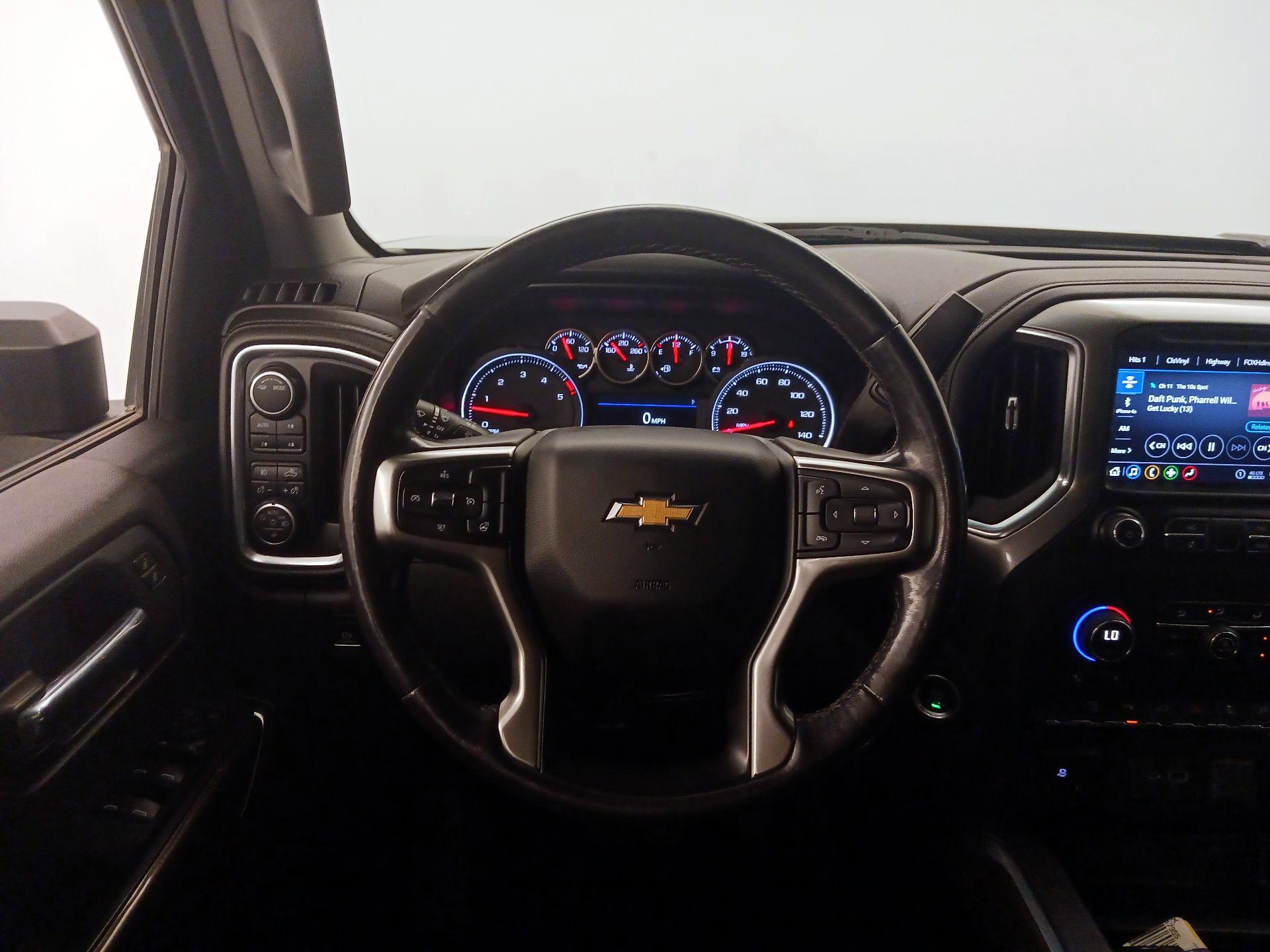 Thumbnail: 2020 Chevrolet Silverado 3500 - 10