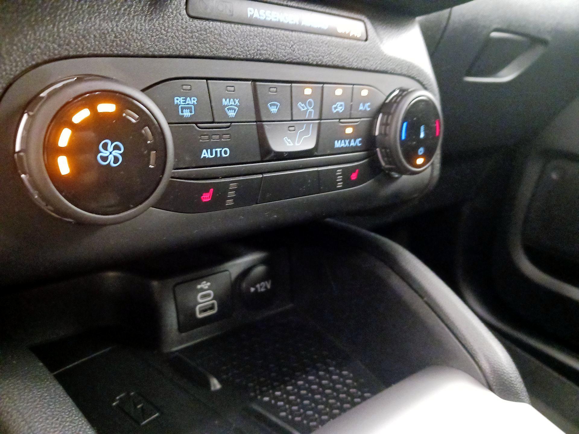 Thumbnail: 2023 Ford Bronco Sport - 16