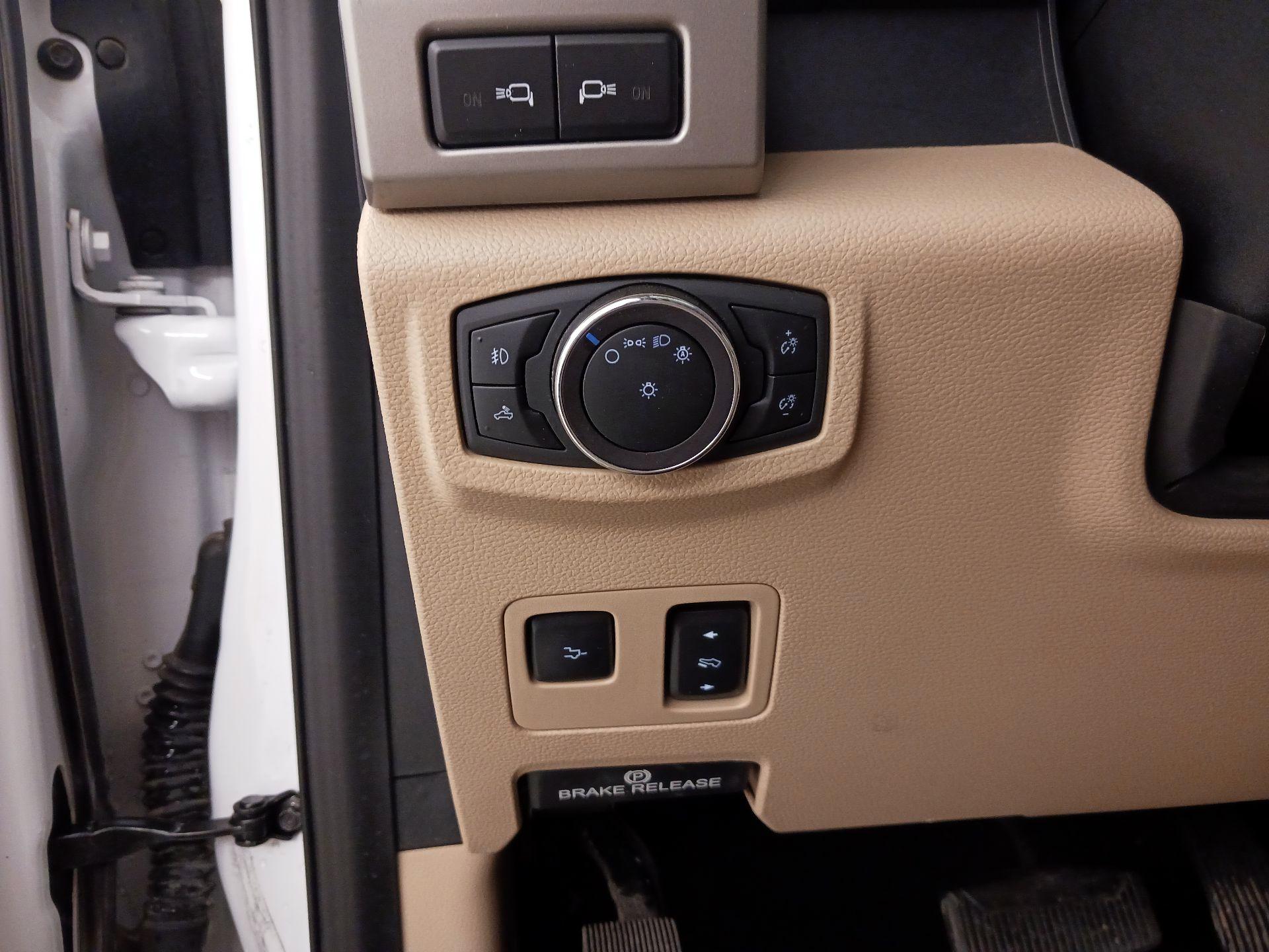 Thumbnail: 2020 Ford F-250 - 13